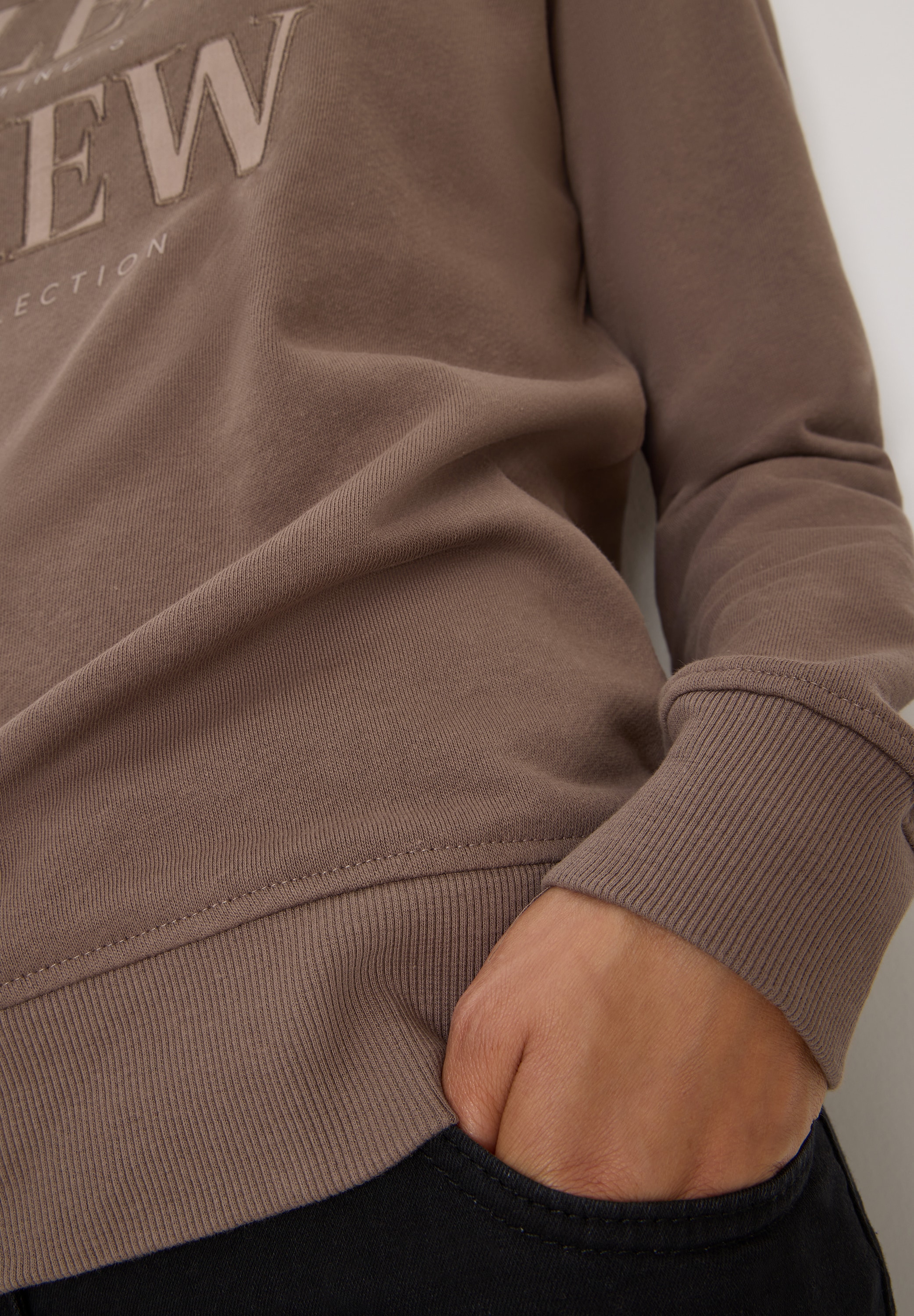 Cecil Sweatshirt, mit Wording Artwork
