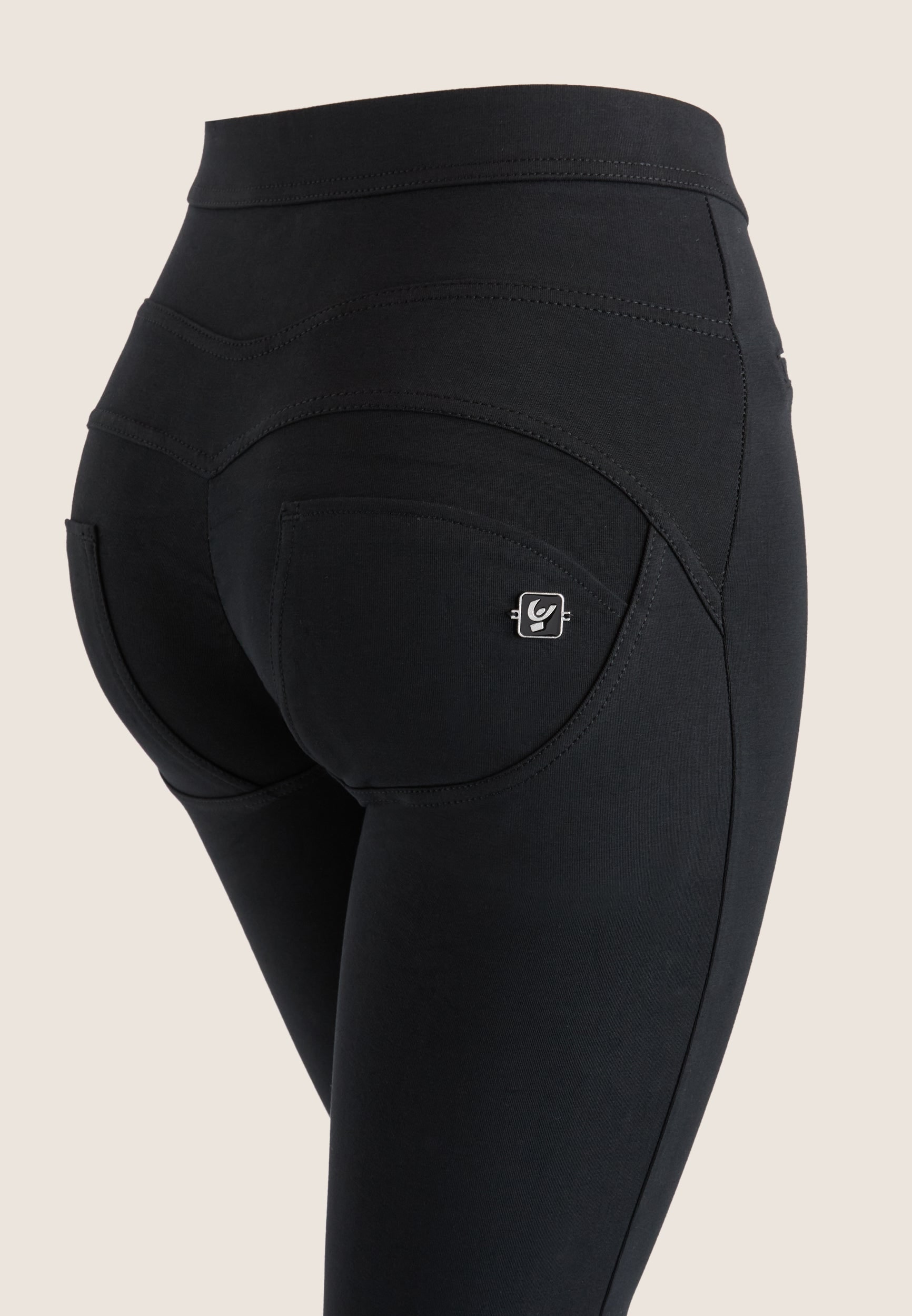 Freddy Jeansjeggings »WRUP SUPER SKINNY REGULAR MEDIUM WAIST« mit Lifting & Shaping Effekt