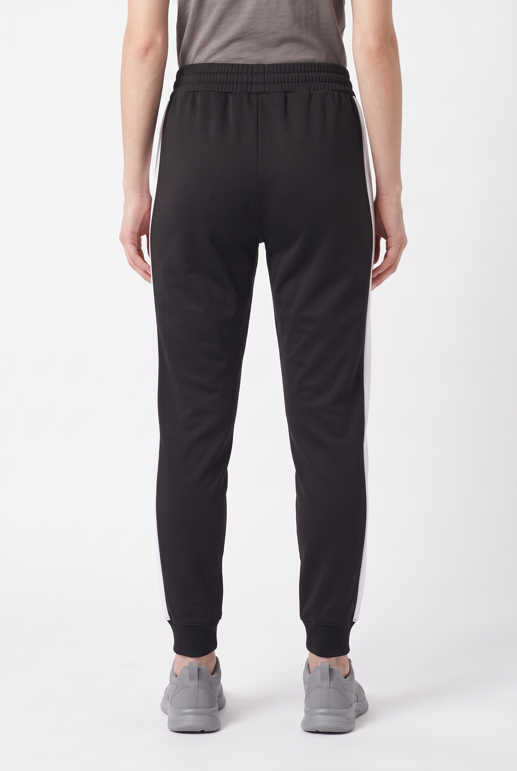 PUMA Trainingshose »ESS T7 POLY PANTS«  Regular Fit, sportlicher Stil, mit Eingrifftaschen