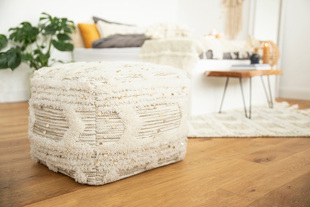 Kayoom Pouf »Bohist 425 50cm x 50cm,  Strukturen mit Fransen und Quasten«, (1 St.), handgefertigt, Unikat, sehr gut kombinierbar, vielfältig im Einsatz