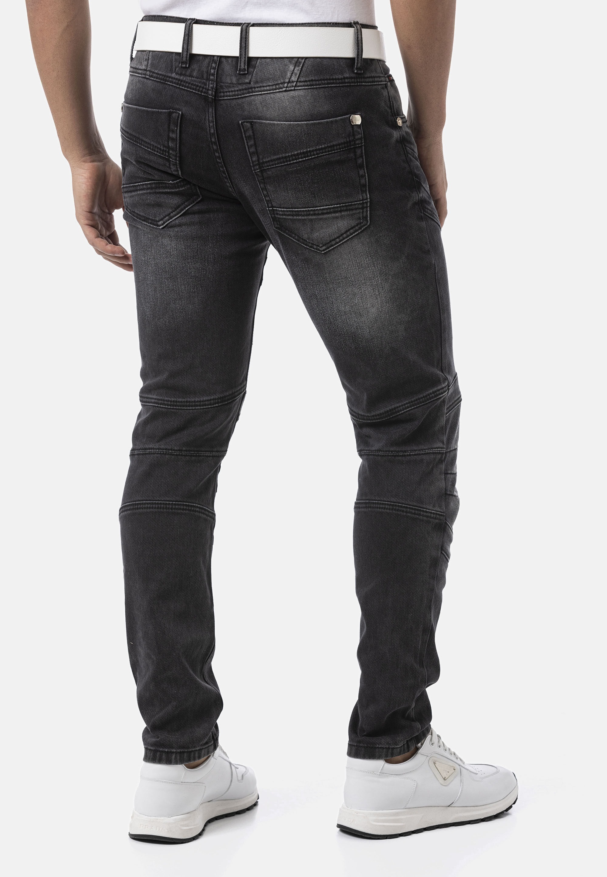Cipo & Baxx 5-Pocket-Jeans »CD876« mit stylischer Waschung