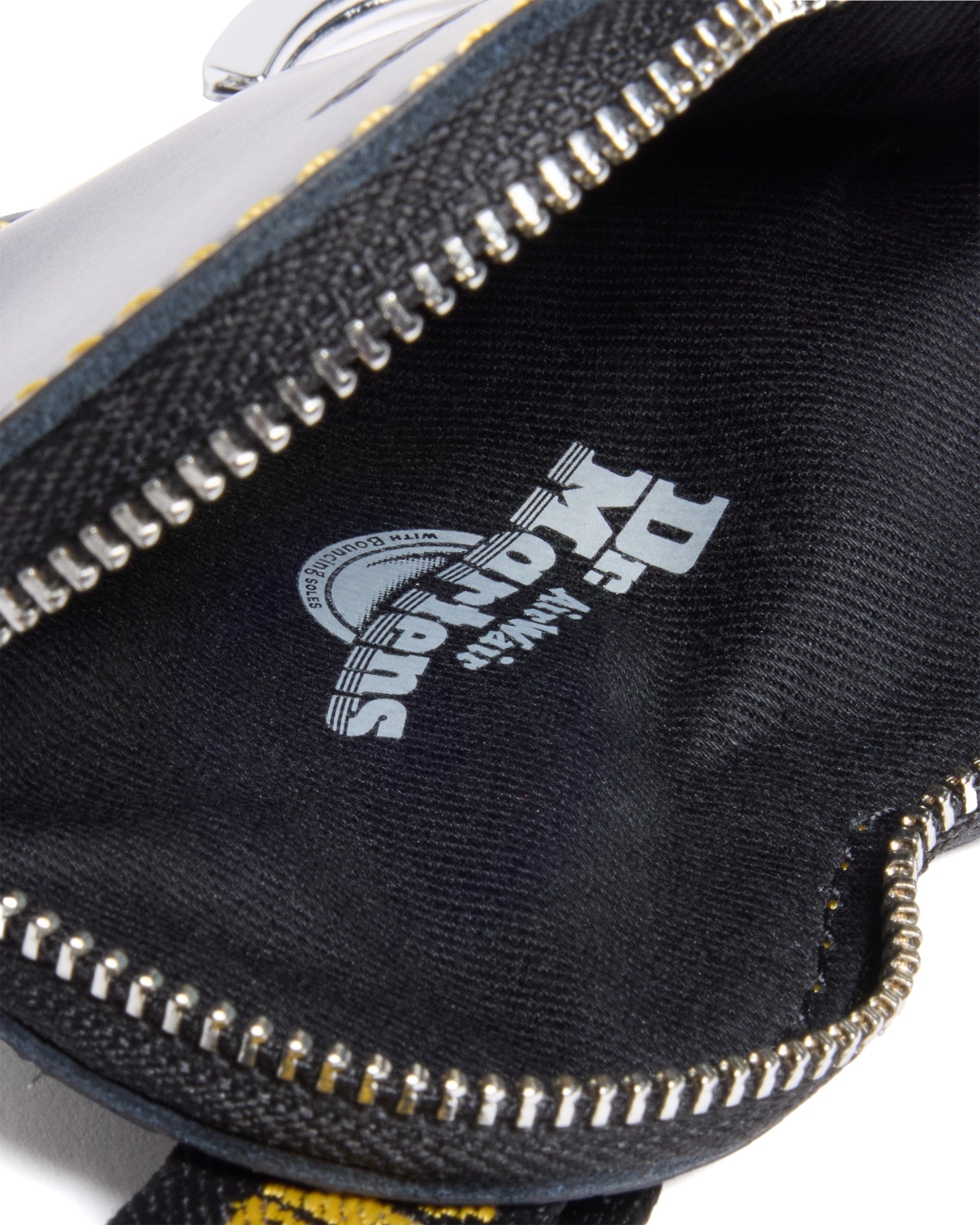 DR. MARTENS Schlüsseltasche »Heart Purse« Mini Portemonnaie, Purse in Herz-Form, Schlüsselanhänger