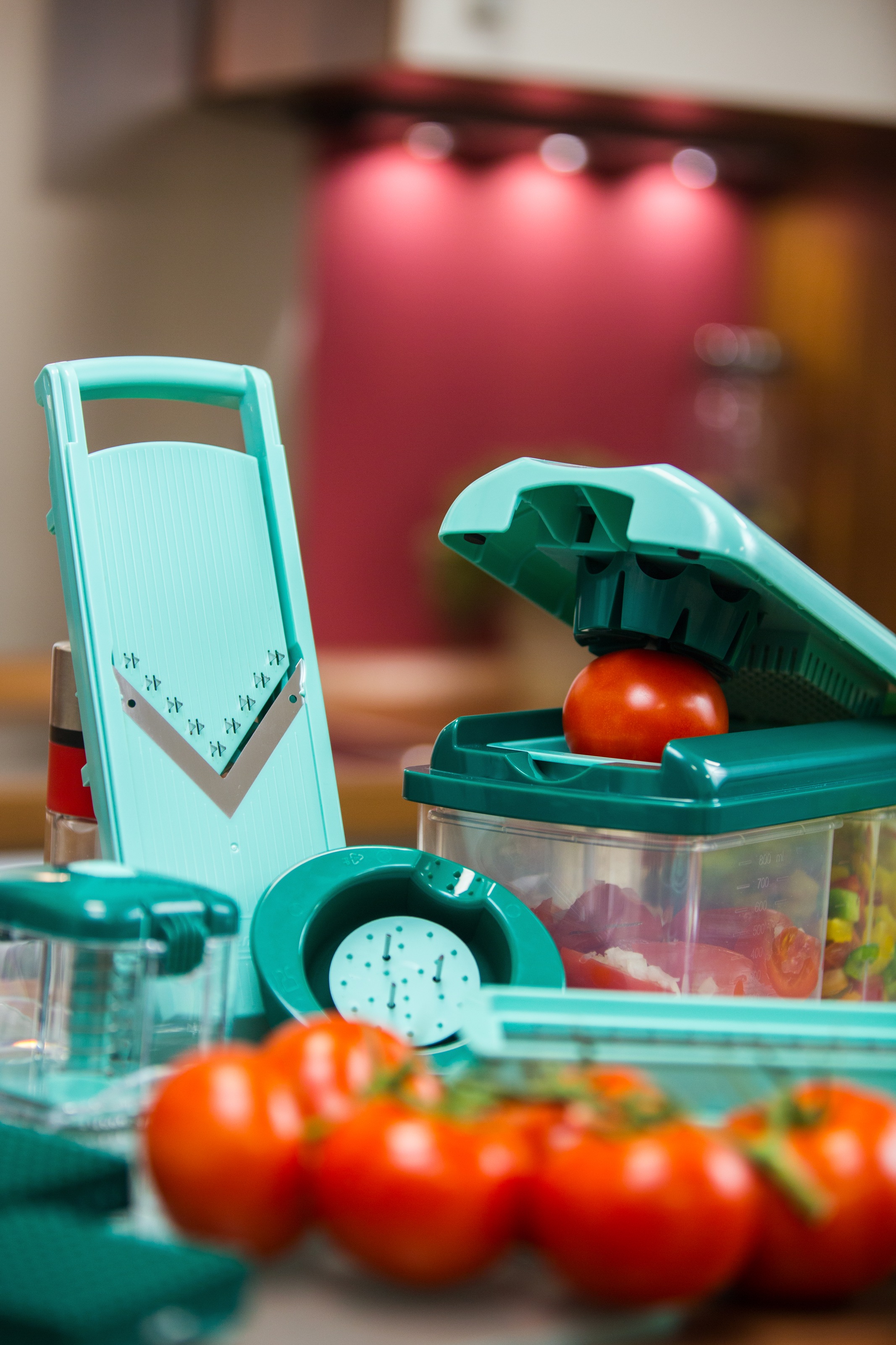 Genius Zerkleinerer "Nicer Dicer Fusion inkl. XXL-Messereinsatz 12 x 36 mm, Set 14-tlg" ND Fusion werden eine Vielzahl von Schneidgeräten in Einem kombiniert