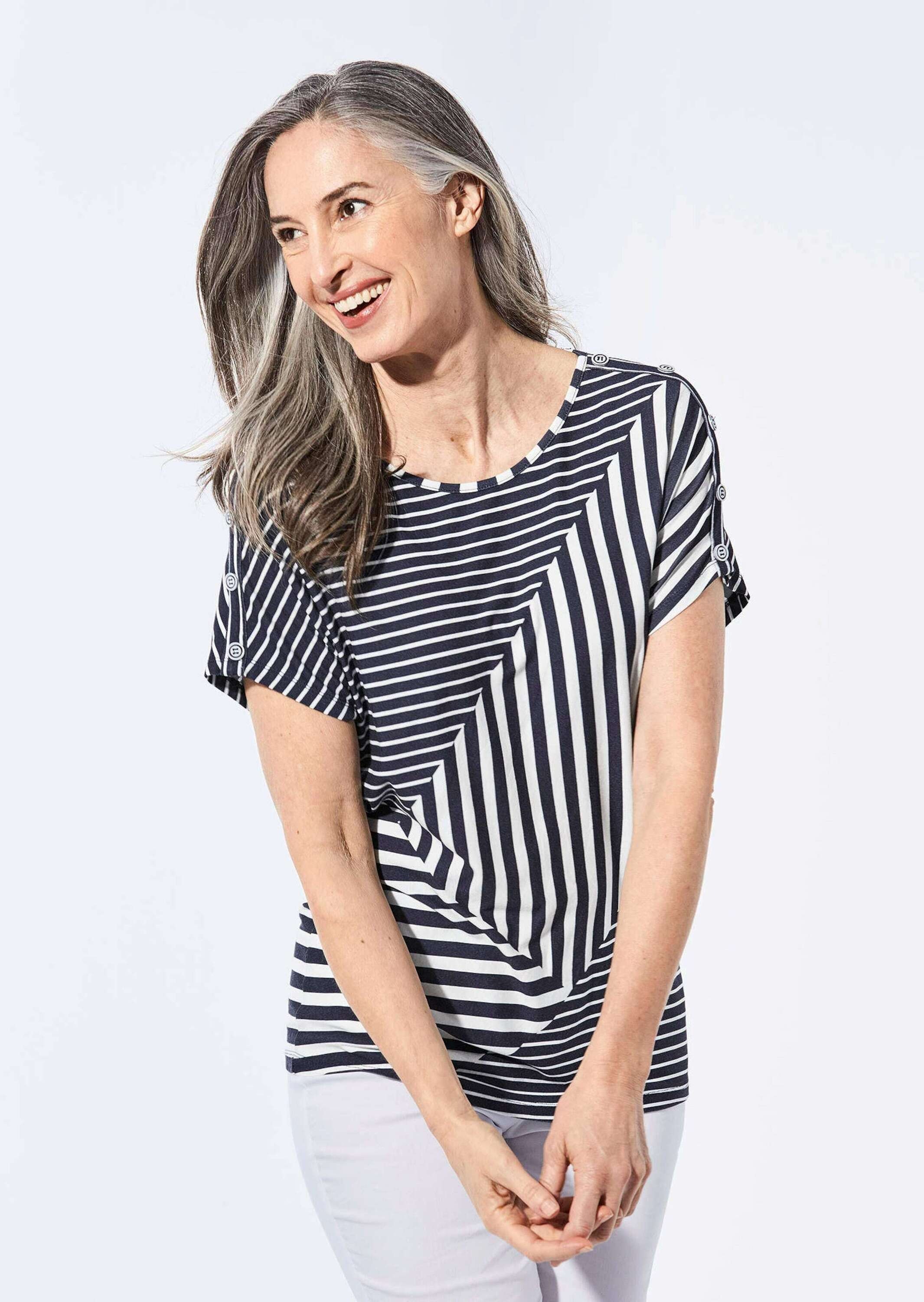 Thumbnail - GOLDNER Kurzarmshirt "Kurzgröße Shirt mit U-Boot-Ausschnitt" Dekoknöpfe