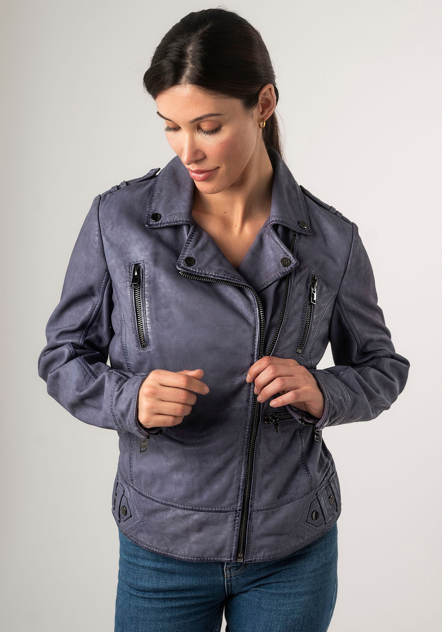 Mauritius Lederjacke »2Wtashi«, mit Schulterklappen, mit Nieten, mit Zipper-Taschen