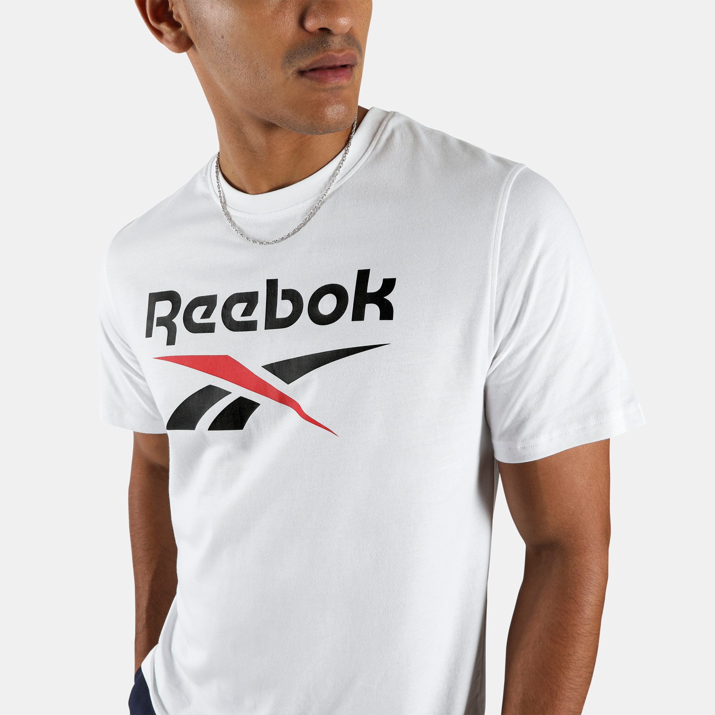 Reebok T-Shirt »BRUNO BIG LOGO CREW NECK SS TEE« mit Logodruck, Kurzarm, aus Baumwollmischung, Basic Passform