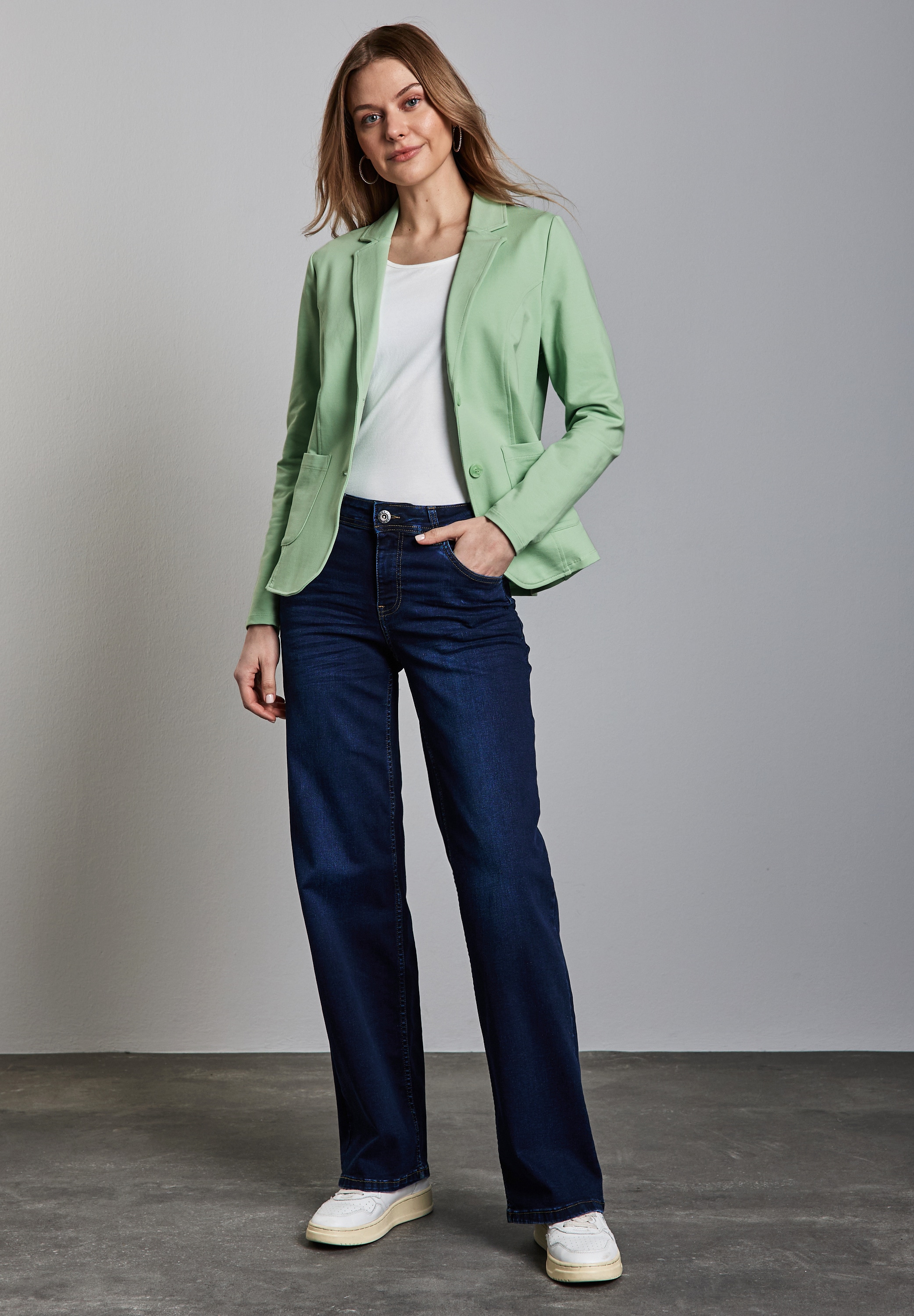 STREET ONE Sweatblazer, mit aufgenähten Taschen