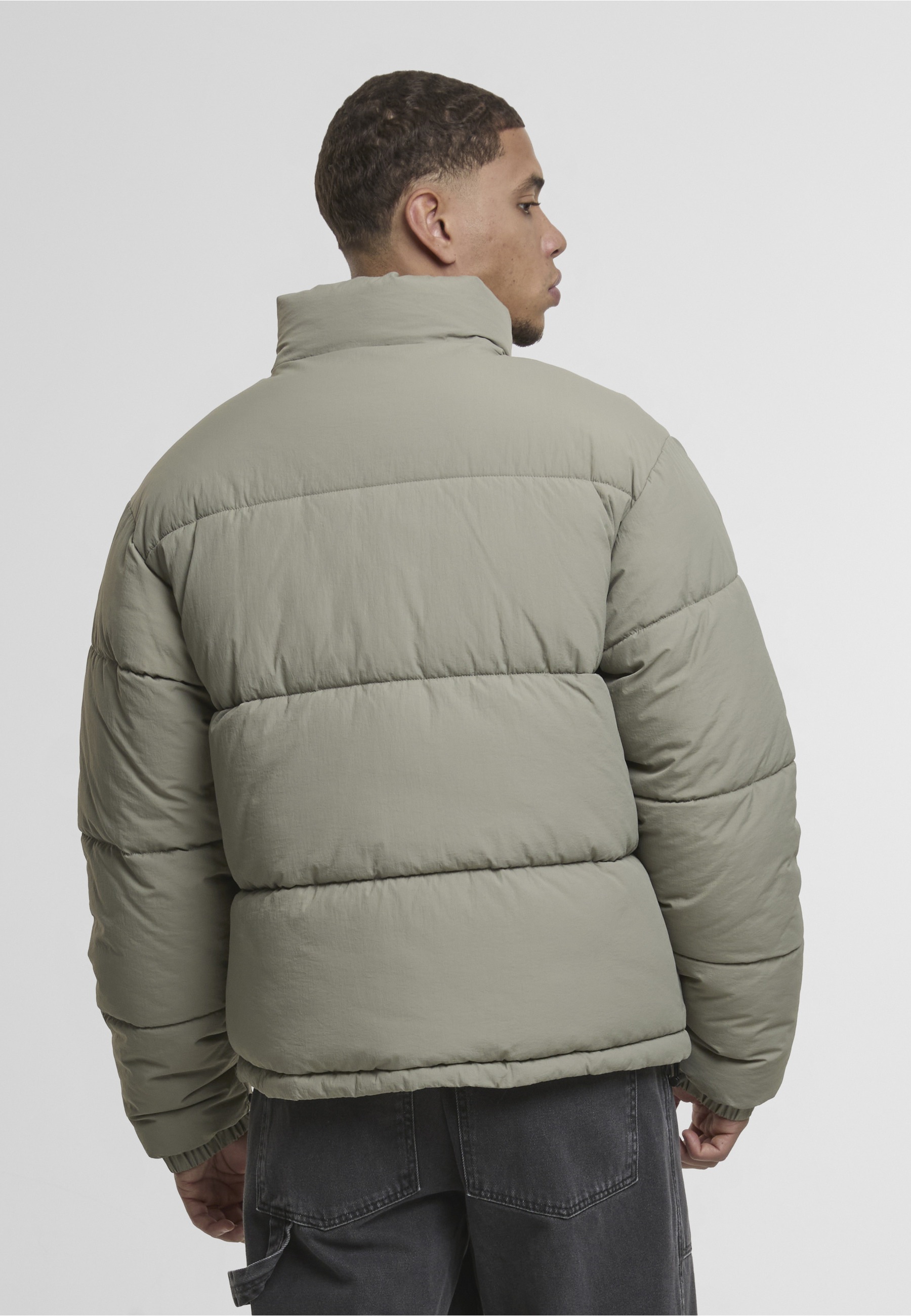 URBAN CLASSICS Winterjacke »Urban Classics Crinkle Puffer Jacket« 1 Stk. tlg. ohne Kapuze