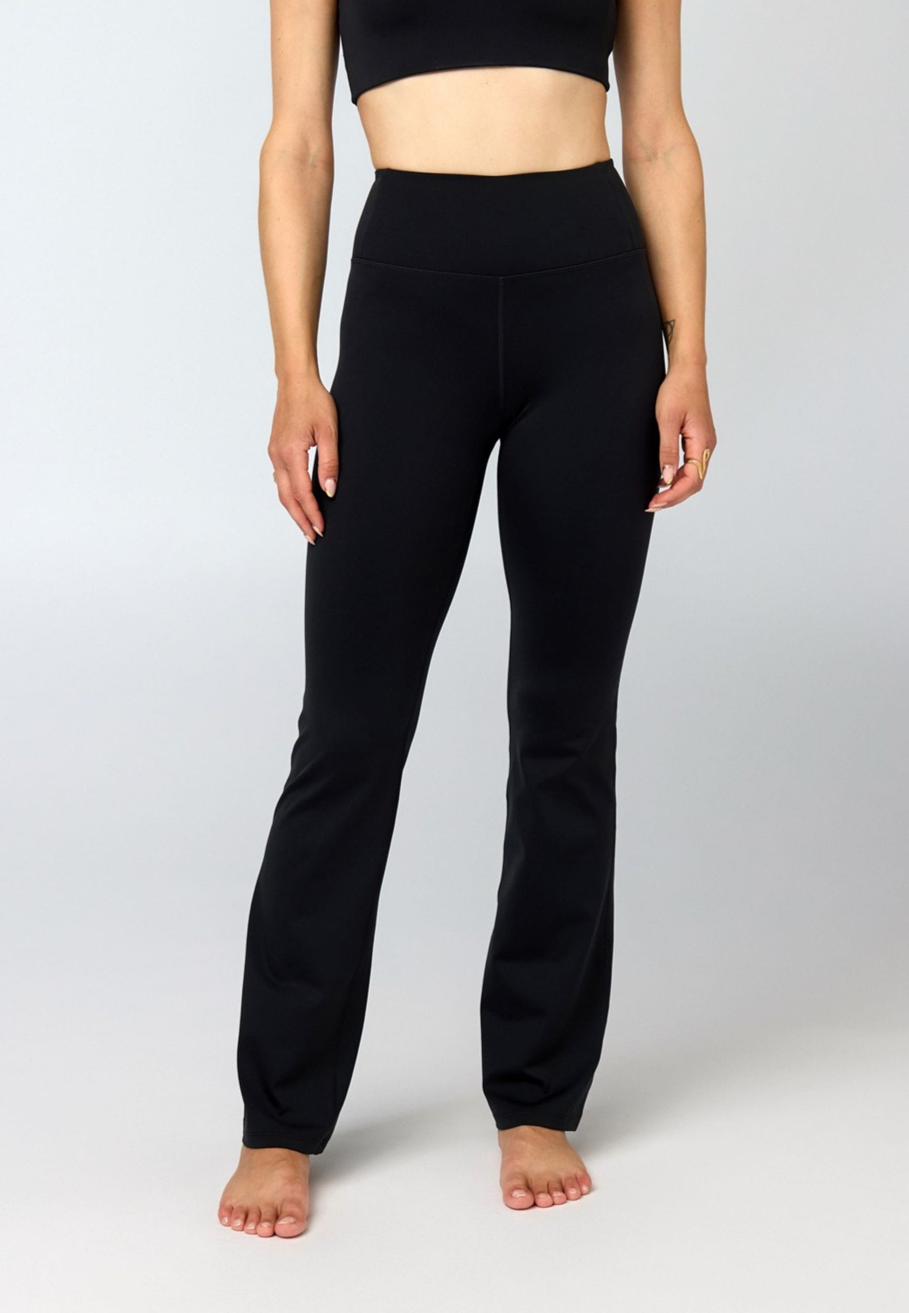 GIRLFRIEND COLLECTIVE Leggings »Girlfriend Collective Float Ultralight Flare Legging«
