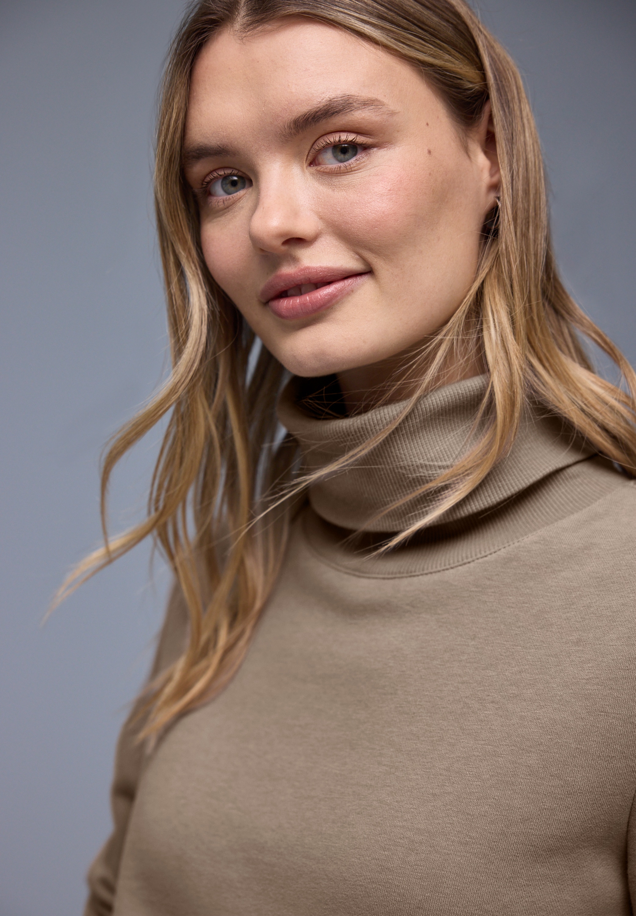 STREET ONE Sweater , mit Stehkragen
