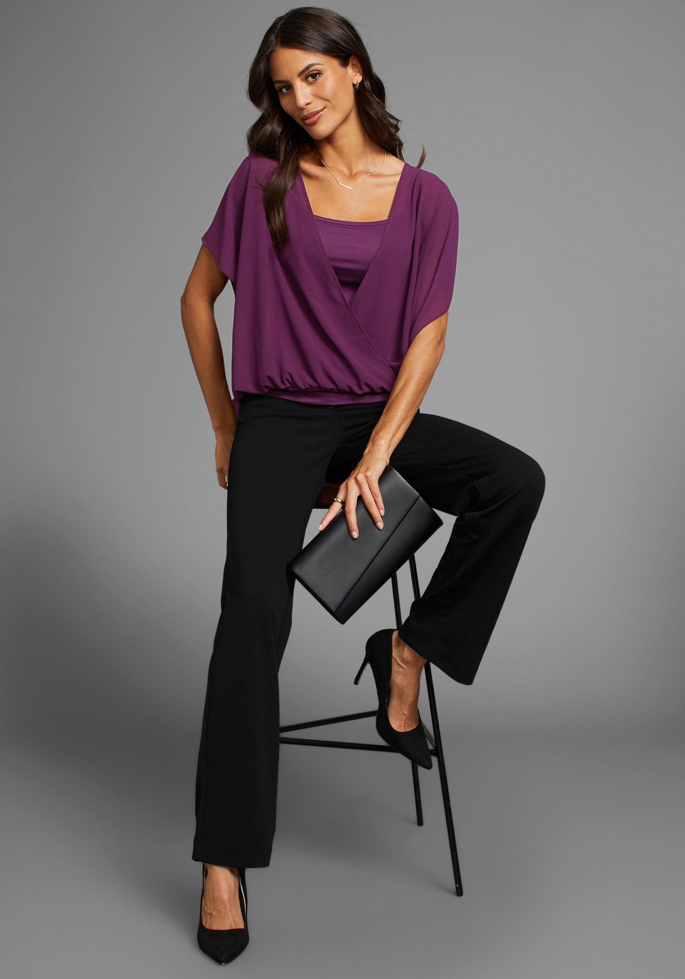 Laura Scott Blusenshirt, in zarter Flatteroptik