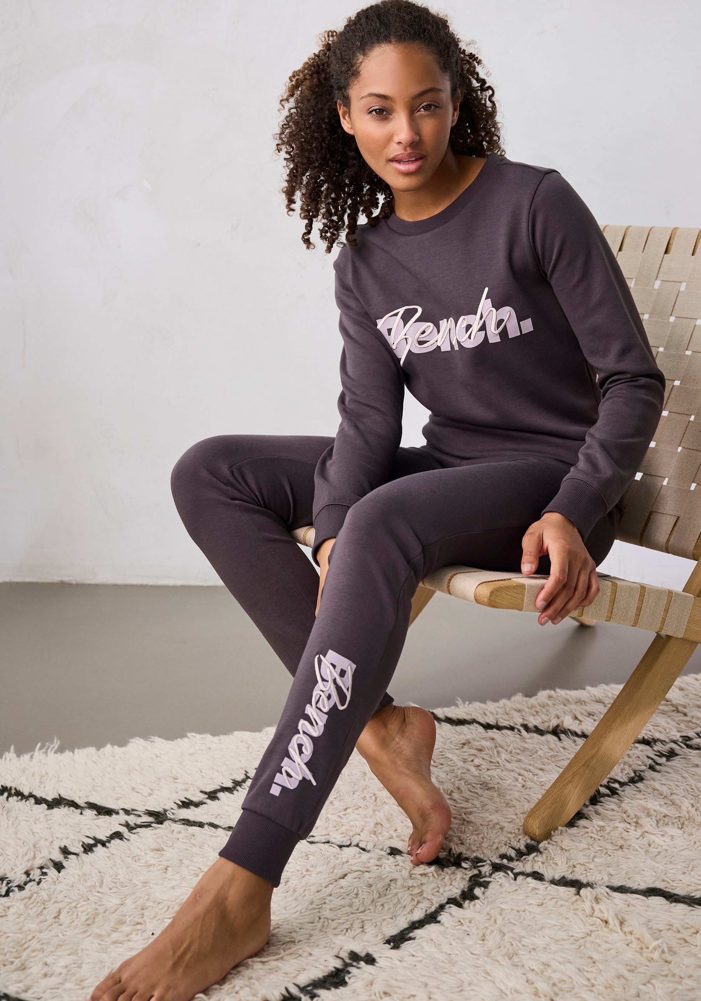 Bench. Loungewear Sweatpants, mit Logodruck und Stickerei, Loungewear