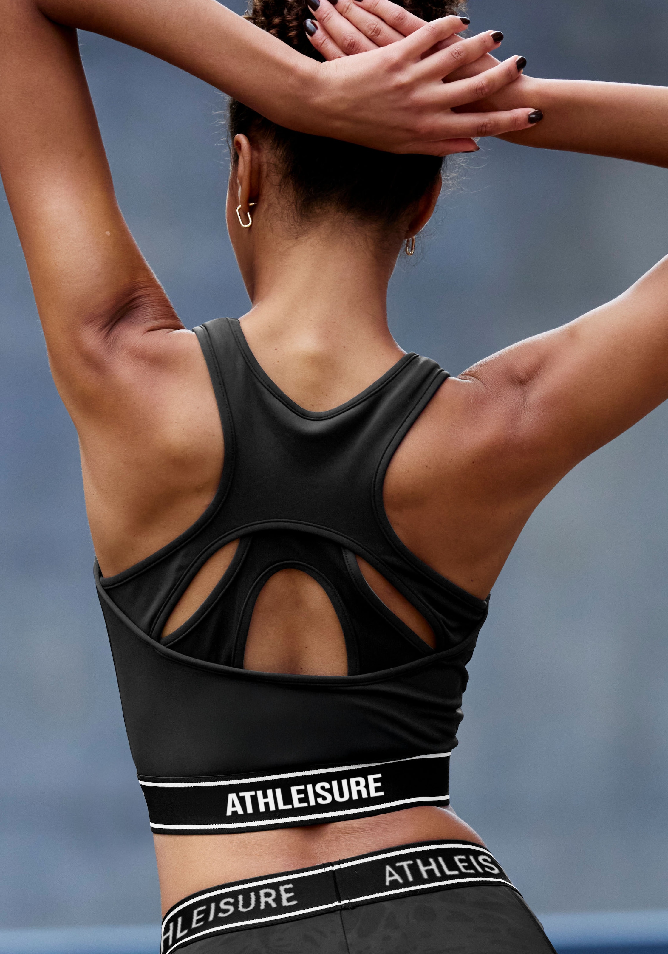 LASCANA ACTIVE Crop-Top mit modischem Rücken und Mesh-Einsatz