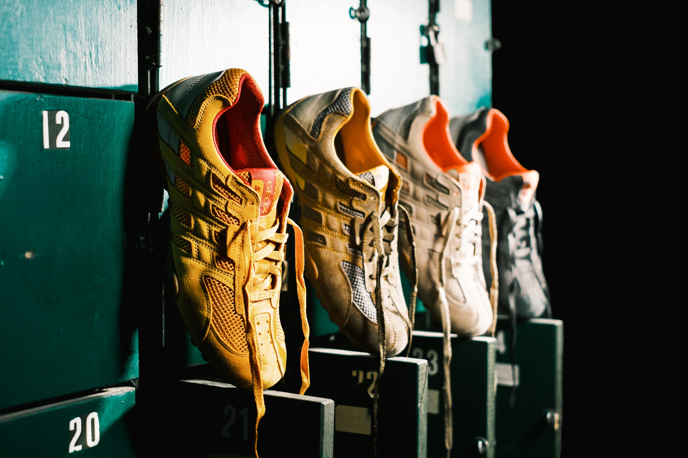 Geox Sneaker »U SNAKE ORIGINAL«  Halbschuh, Freizeitschuh, Schnürer im Retro-Look