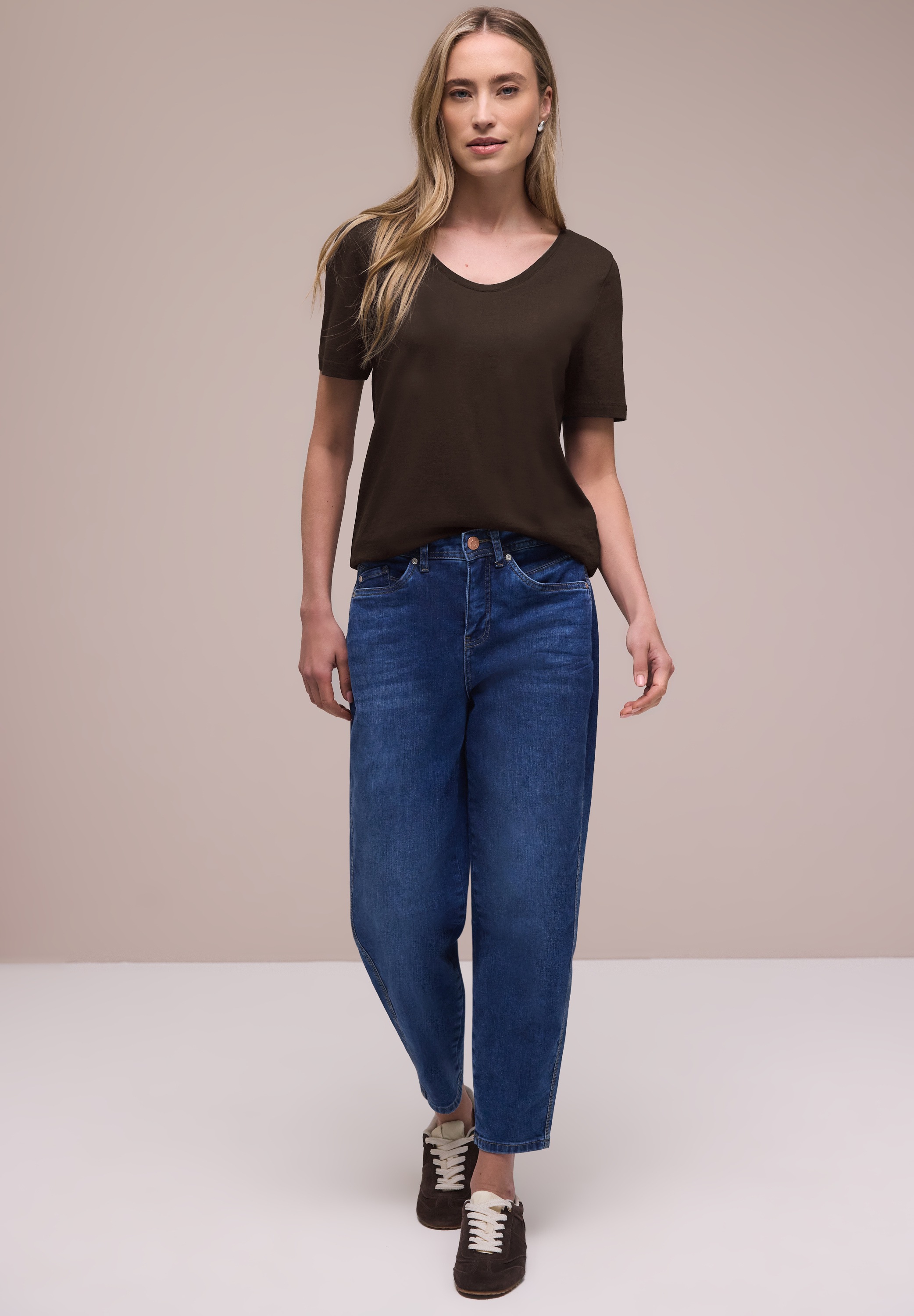 T-Shirt STREET ONE "Style Gerda", Damen, Gr. 44, espresso braun, Jersey, Obermaterial: 50% Baumwolle, 50% Modal, unifarben, regular fit normal, Rundhals, Shirts T-Shirt