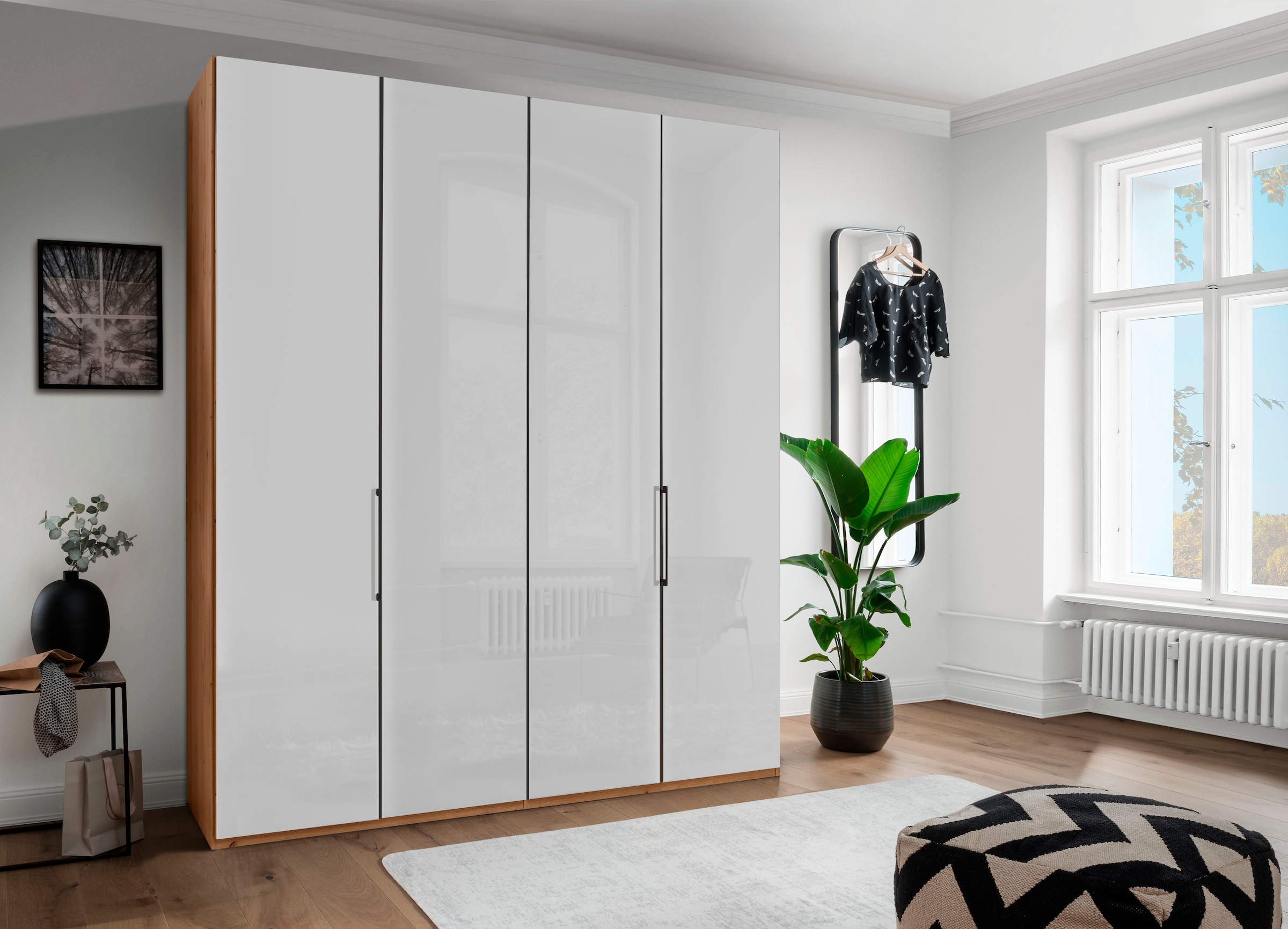 WIEMANN 1100000002199 "Monaco" mit Glasfront sowie hochwertigen Beschlägen