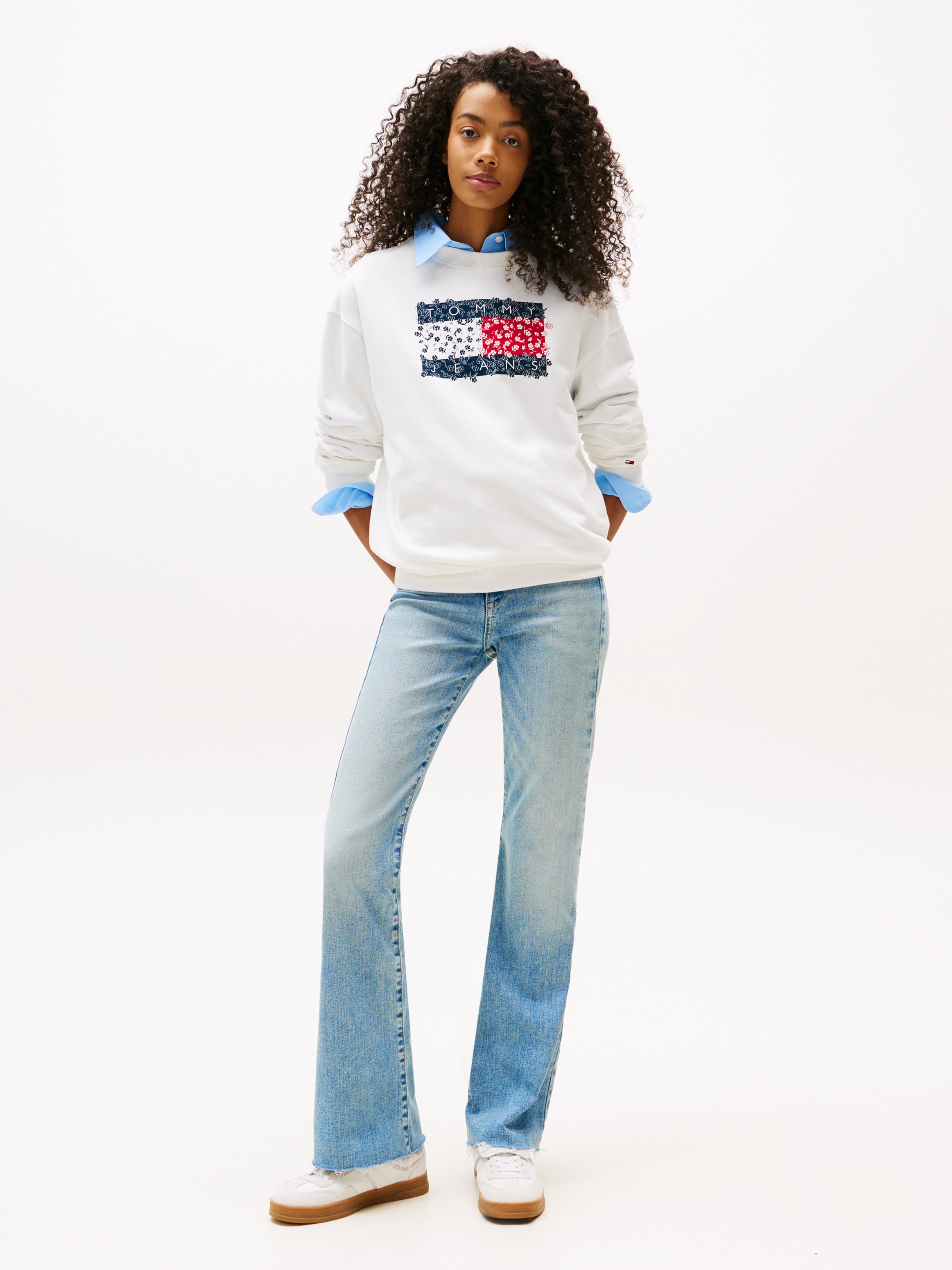 Tommy Jeans Sweatshirt "TJW RLX FLORAL FLAG CREW", mit Blumenprint günstig online kaufen