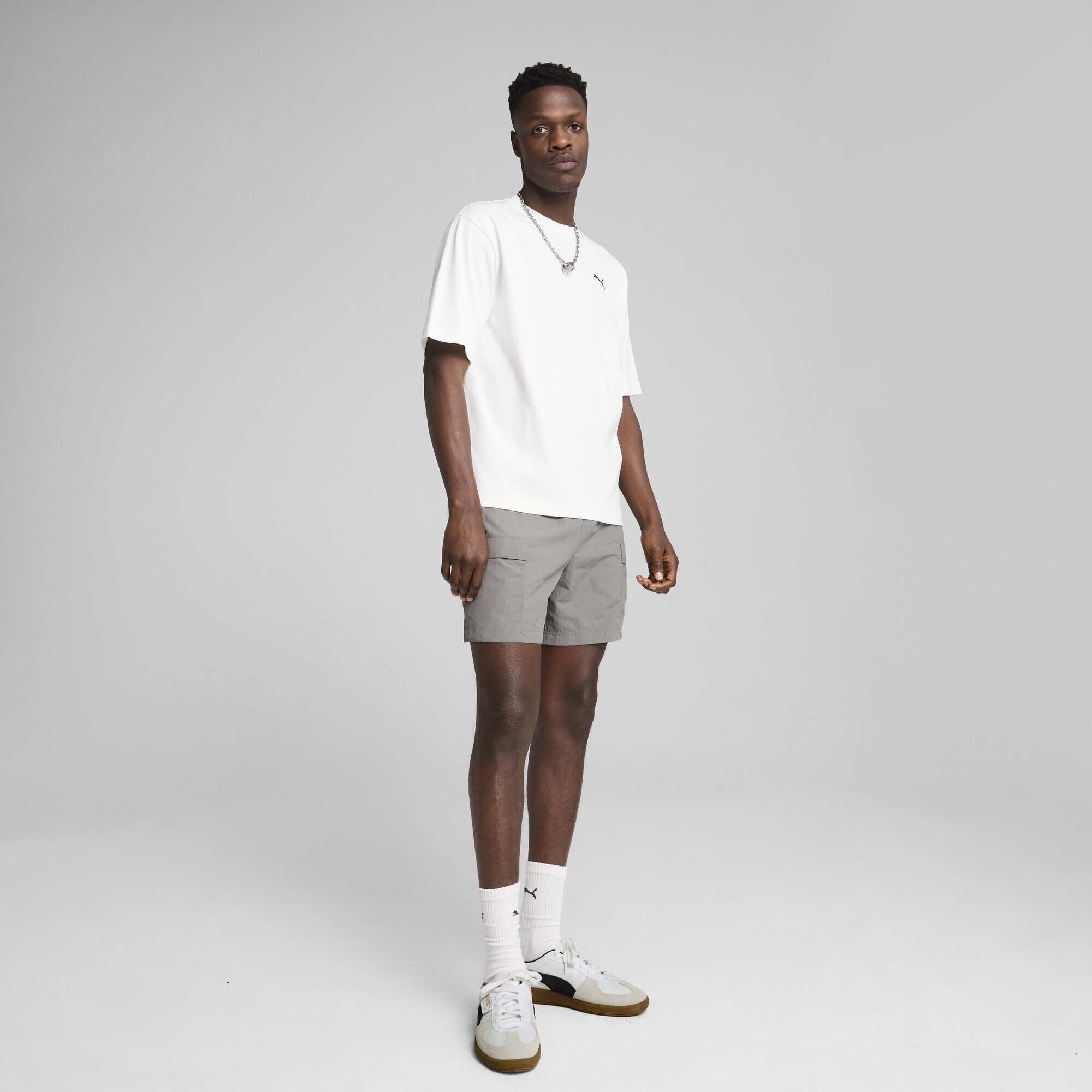 PUMA Shorts »WARDROBE ESS Relaxed 6" Cargoshorts Herren«
