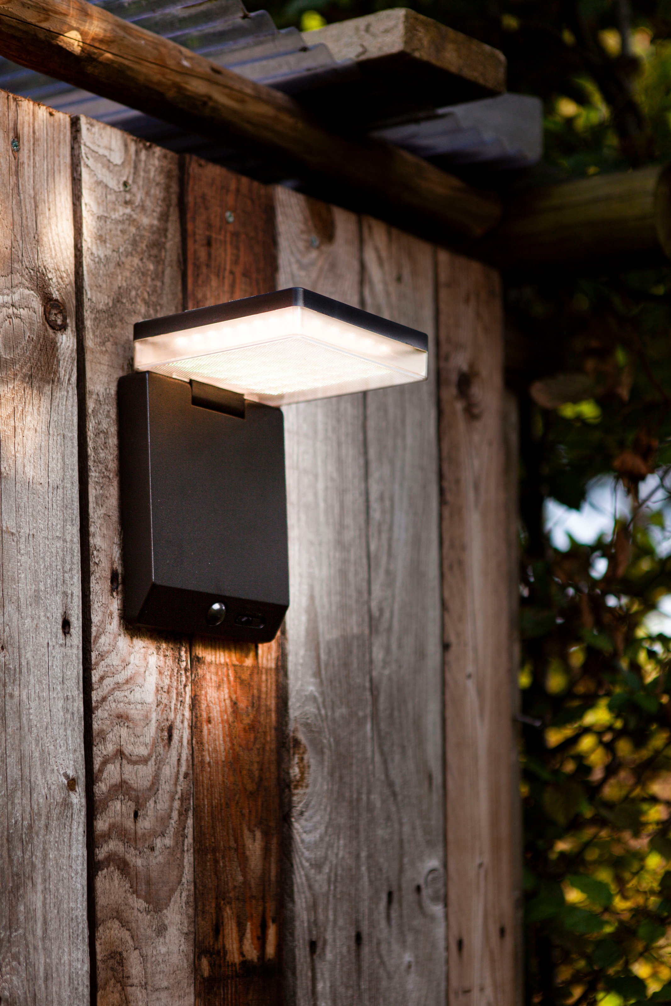 LUTEC LED Solarleuchte »MOZE«, Leuchtmittel LED-Modul | LED fest integriert, IF DESIGN AWARD WINNER 2022