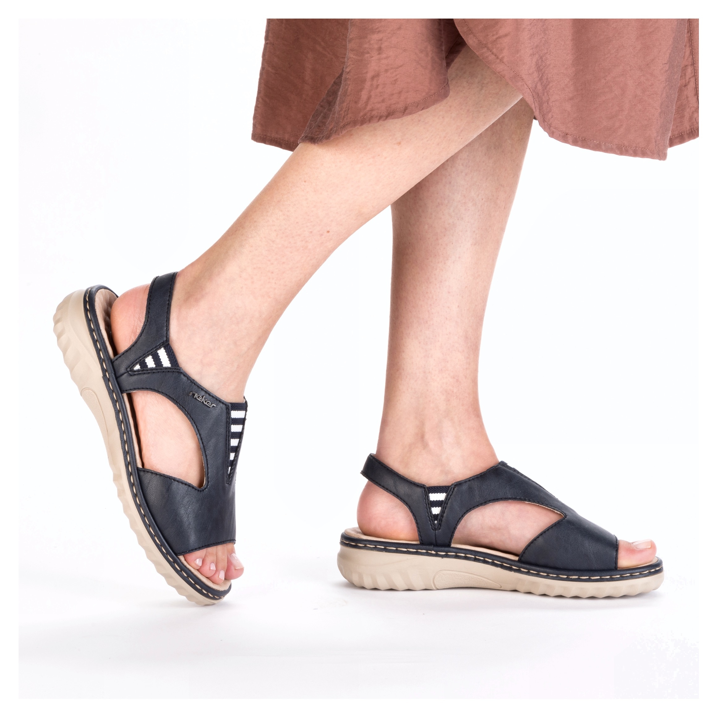 Rieker Sandale, Sommerschuh, Sandalette, Schlupfschuh mit kontrastfarbener Ziernaht