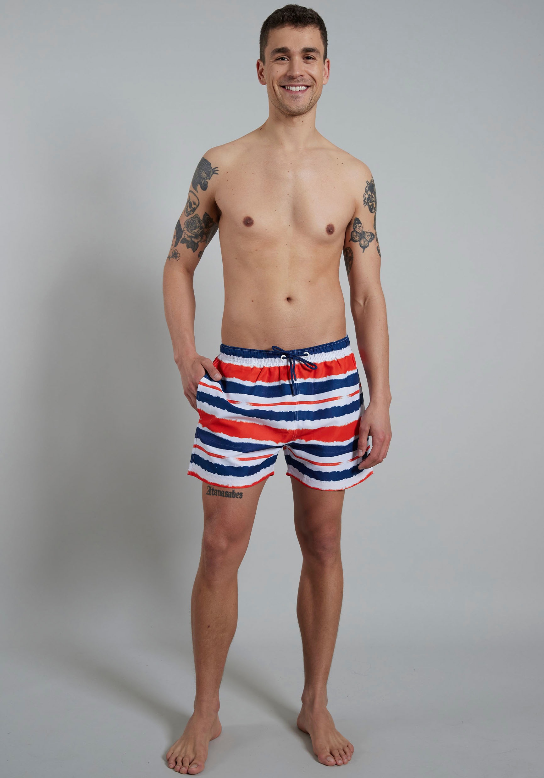 CECEBA Badeshorts, mit tollem Print für warme Sommertage