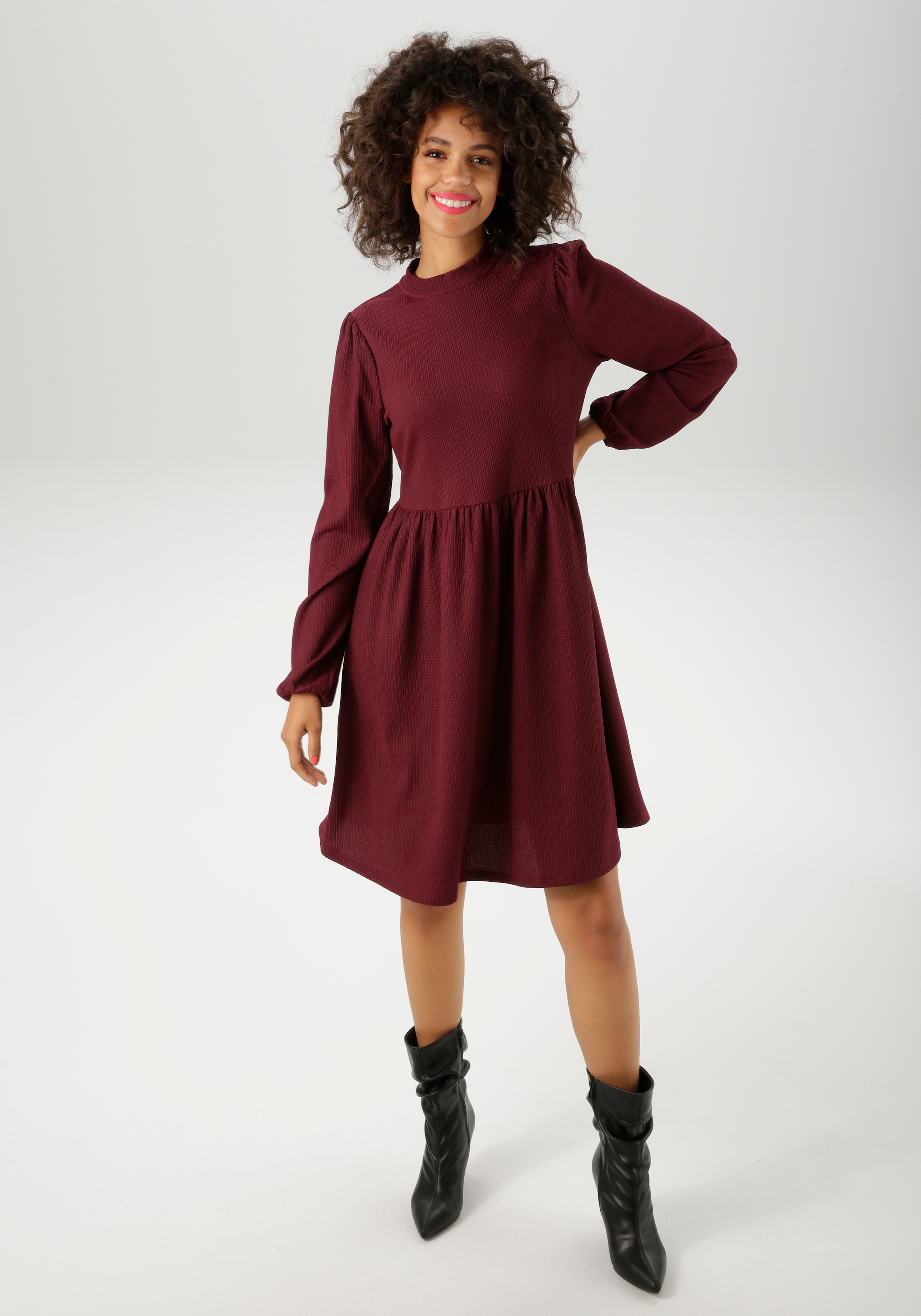 Aniston CASUAL Jerseykleid, aus strukturierter, elastischer Crepé-Qualität günstig online kaufen