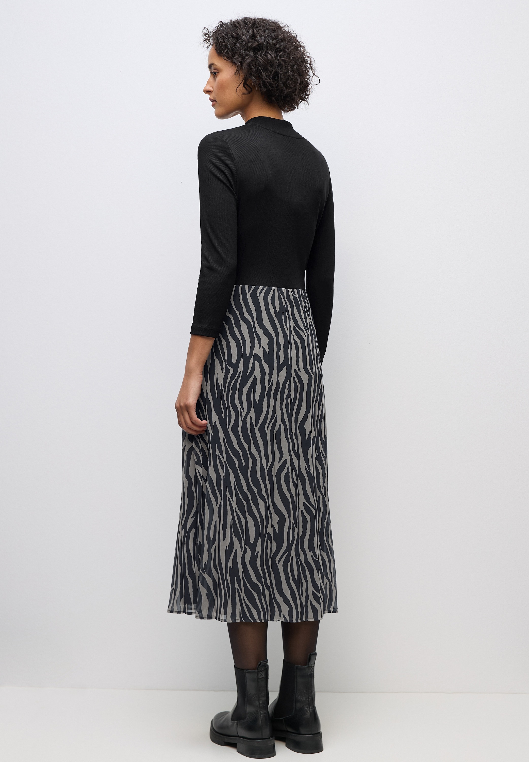 STREET ONE Midikleid, mit Zebramuster günstig online kaufen