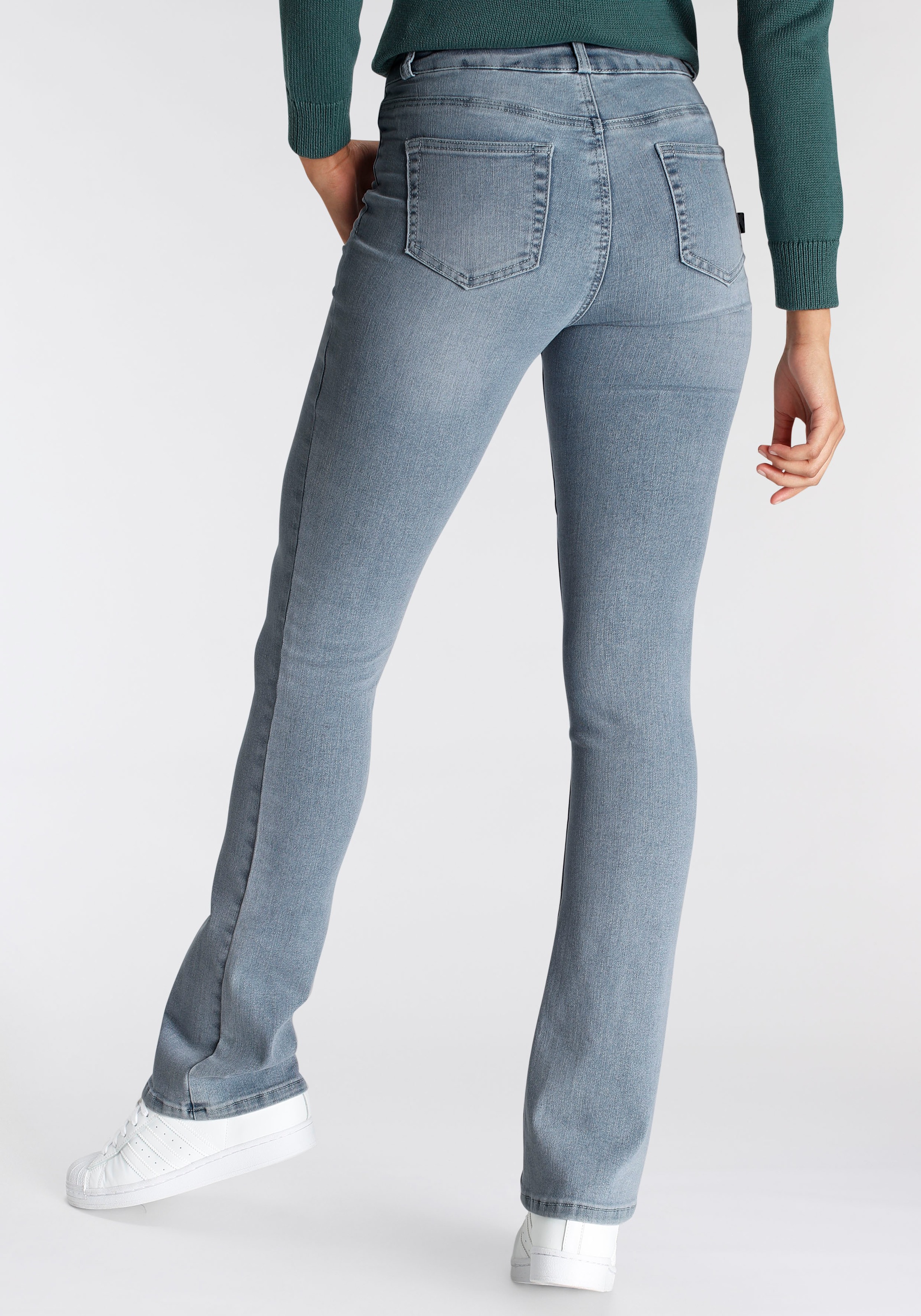 Arizona Bootcut-Jeans "Ultra Soft", elastische Passform, ausgestellte Beinf günstig online kaufen