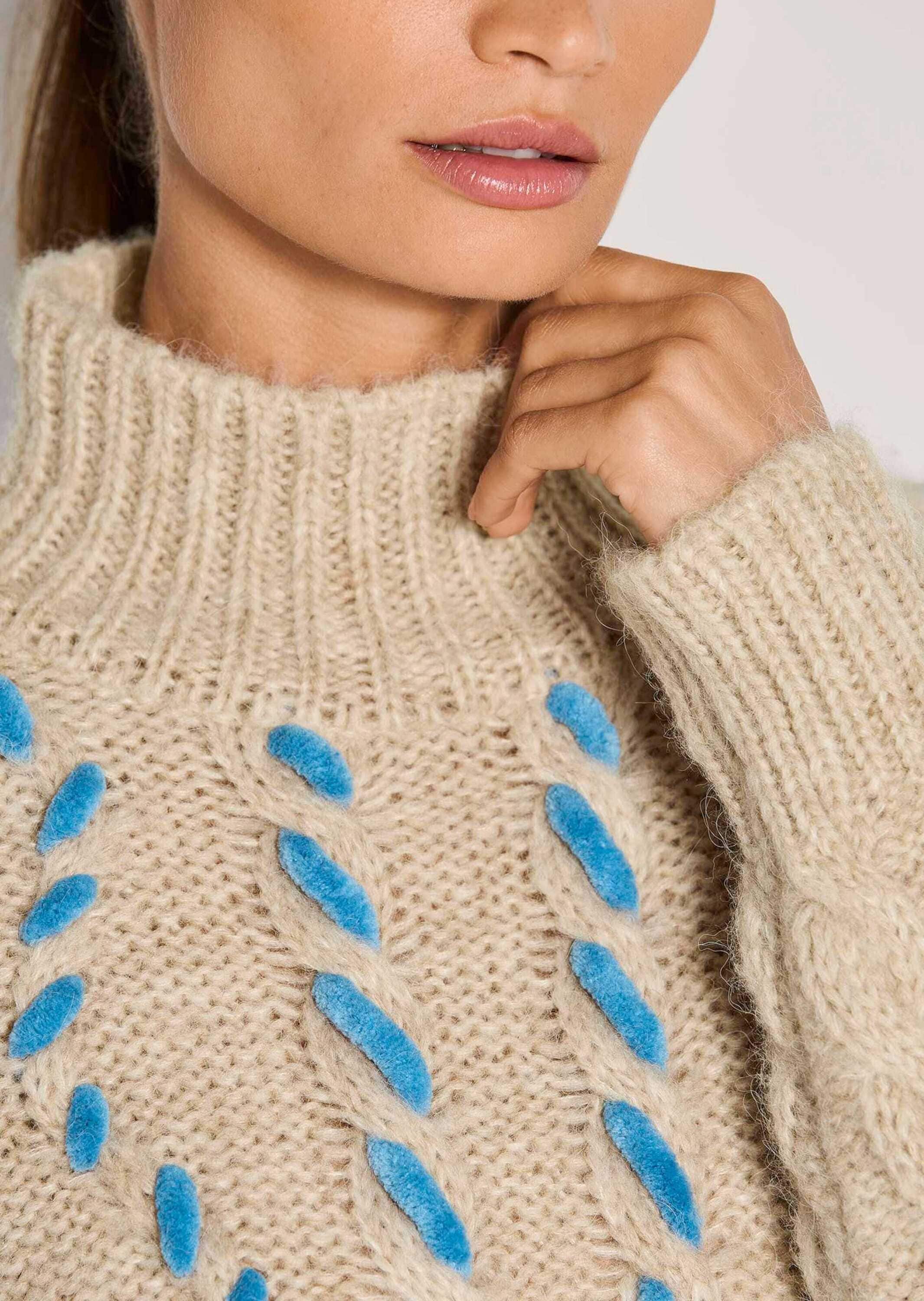 MADELEINE Longpullover »Strickpullover Modischer Grobstrickpullover mit Folklore-Elementen« Mit Zopf- und Rhomben-Muster