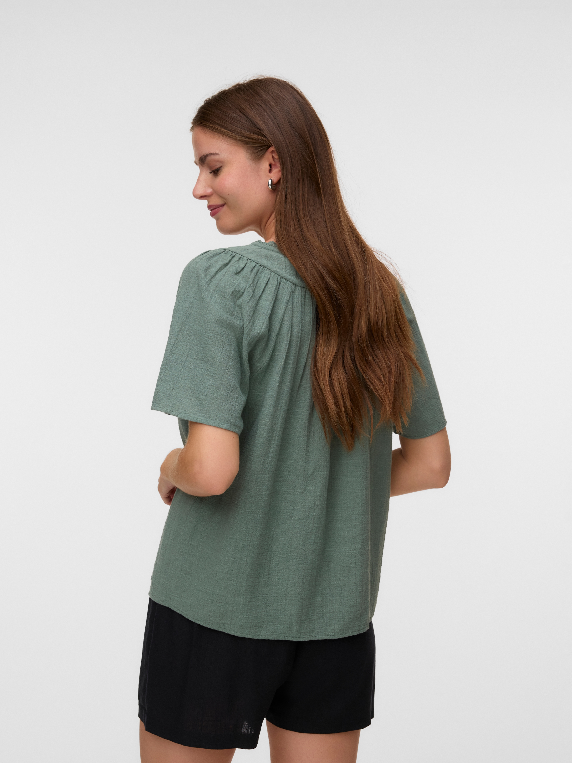 Vero Moda Kurzarmbluse »VMKARLA S/S V-NECK TOP WVN BTQ« Baumwolle