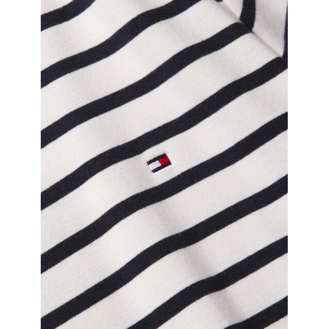 Tommy Hilfiger T-Shirt »NEW SLIM CODY C-NK SS«, mit Logostickerei online  bestellen | BAUR