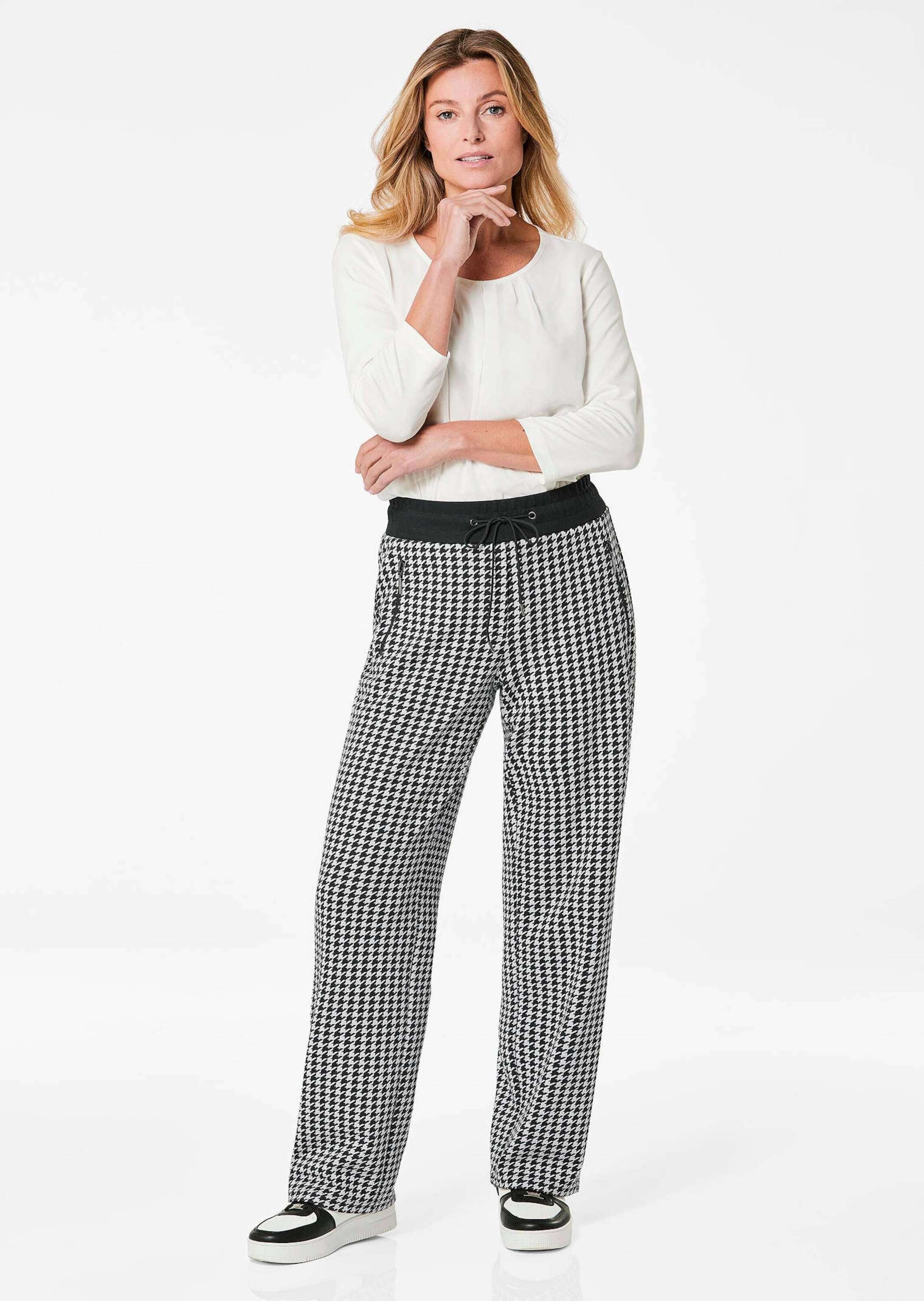 Goldner Kurzgröße Viskose Slip Pants Black Patterned 3