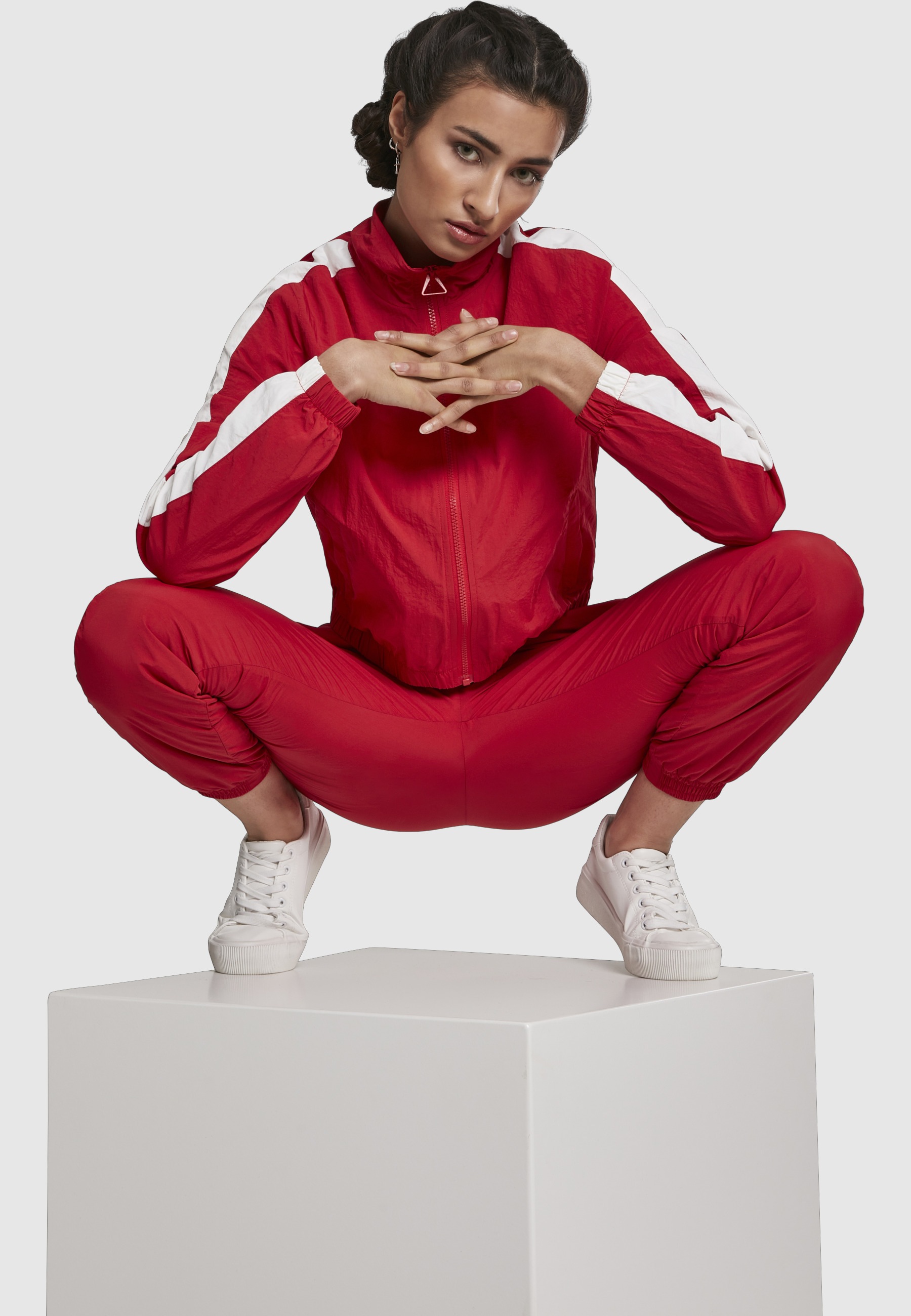 URBAN CLASSICS Allwetterjacke »Urban Classics Damen Ladies Short Striped Crinkle Track Jacket« 1 Stk. tlg. ohne Kapuze