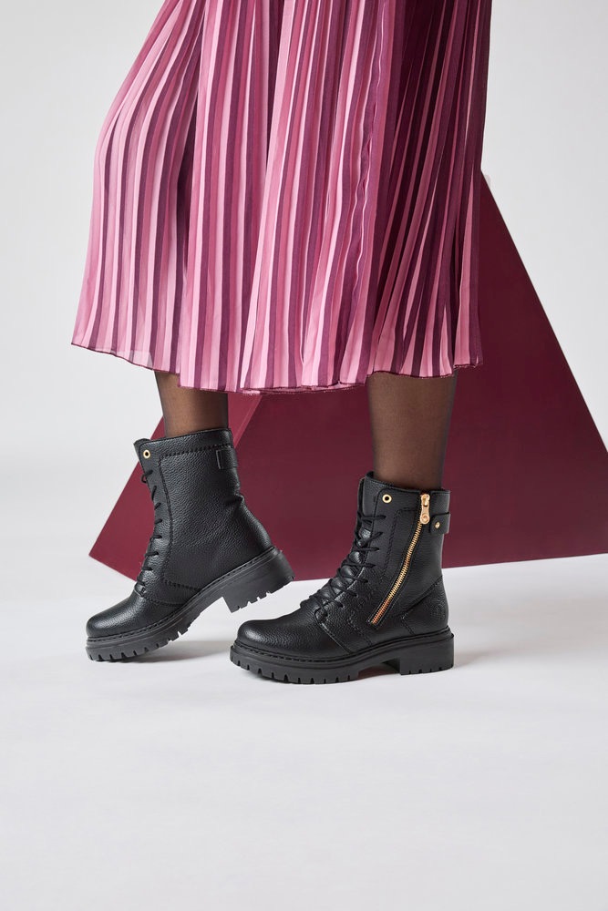 Rieker Winterstiefelette, Schnürboots, Schnürstiefelette, Blockabsatz, mit markanter Profilsohle