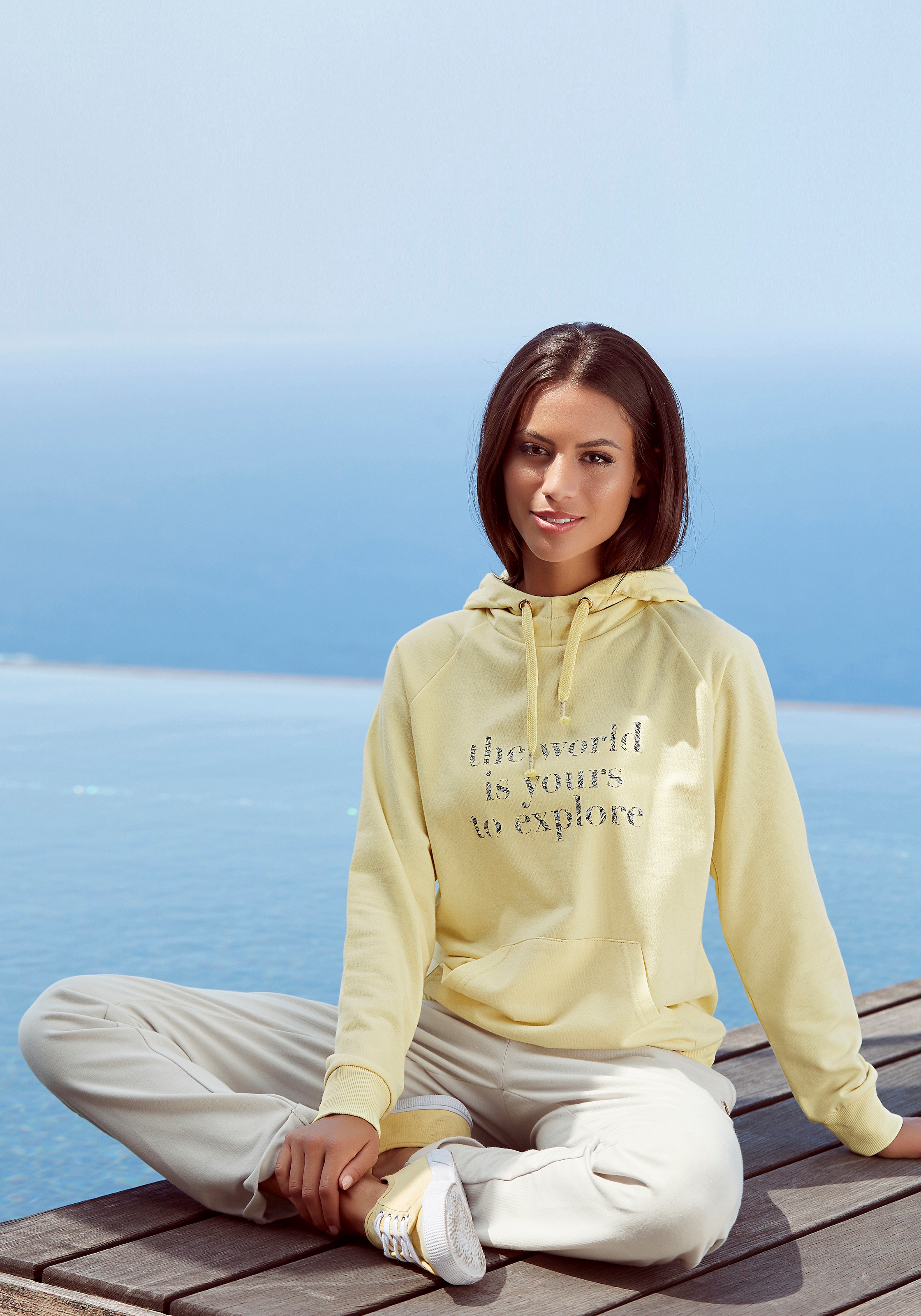 LASCANA Sweathose, mit seitlichen Eingrifftaschen, Loungewear