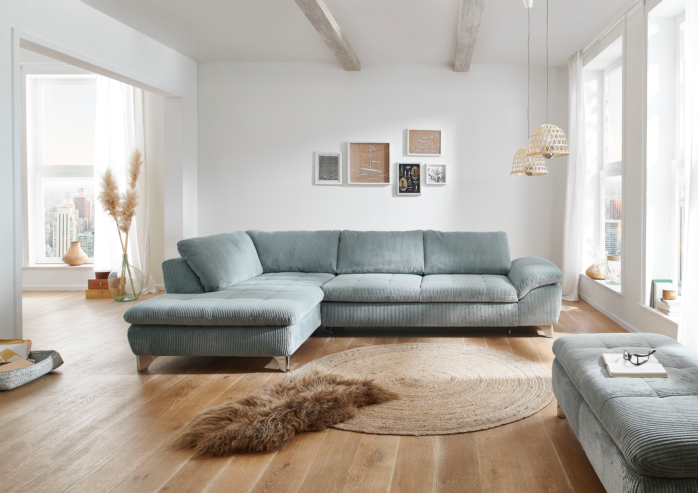 Die PlanBar Ecksofa "Ottomane MP-IN14007 L-Form, Breite 306 cm" wahlweise mit Schlaffunktion und verstellbaren Kopfstützen