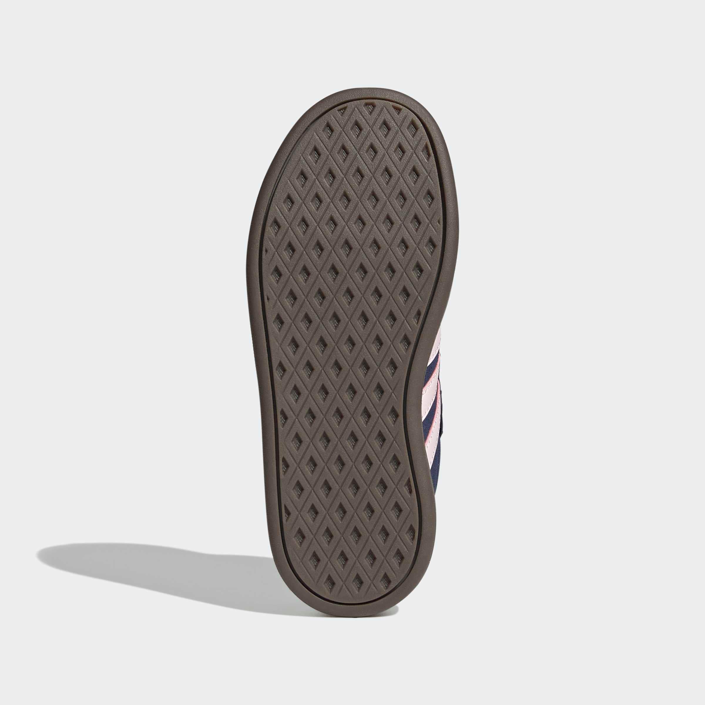 adidas Sportswear Sneaker »BREAKNET SLEEK  KINDER«  inspiriert vom Design des adidas handball spezial