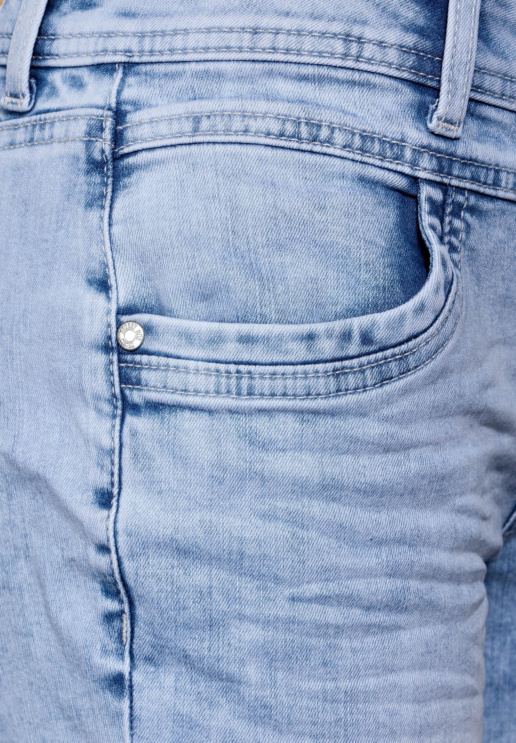 STREET ONE Comfort-fit-Jeans, mit hellgrauer Waschung