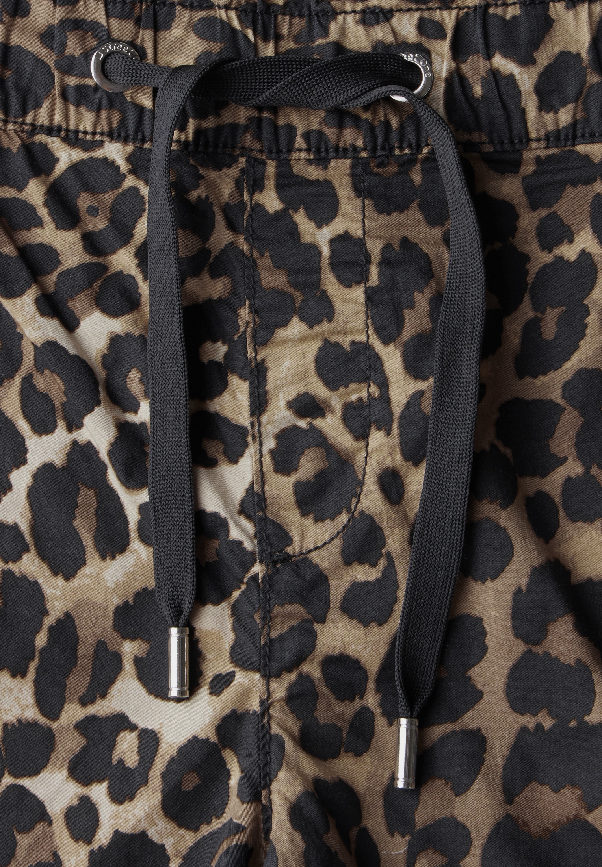 STREET ONE Bermudas, mit Leo-Muster