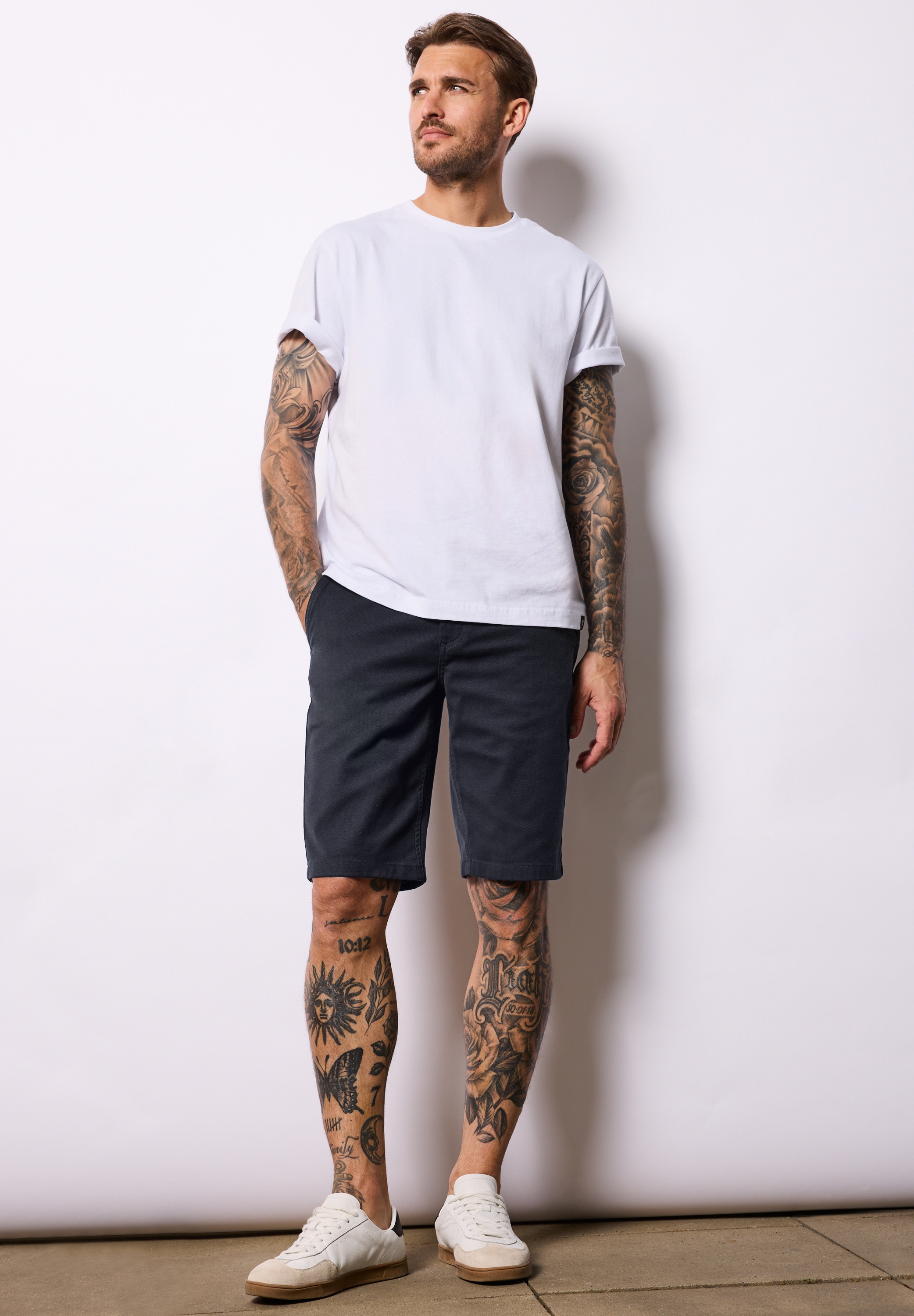 STREET ONE MEN Shorts, mit seitlichen Einschubtaschen