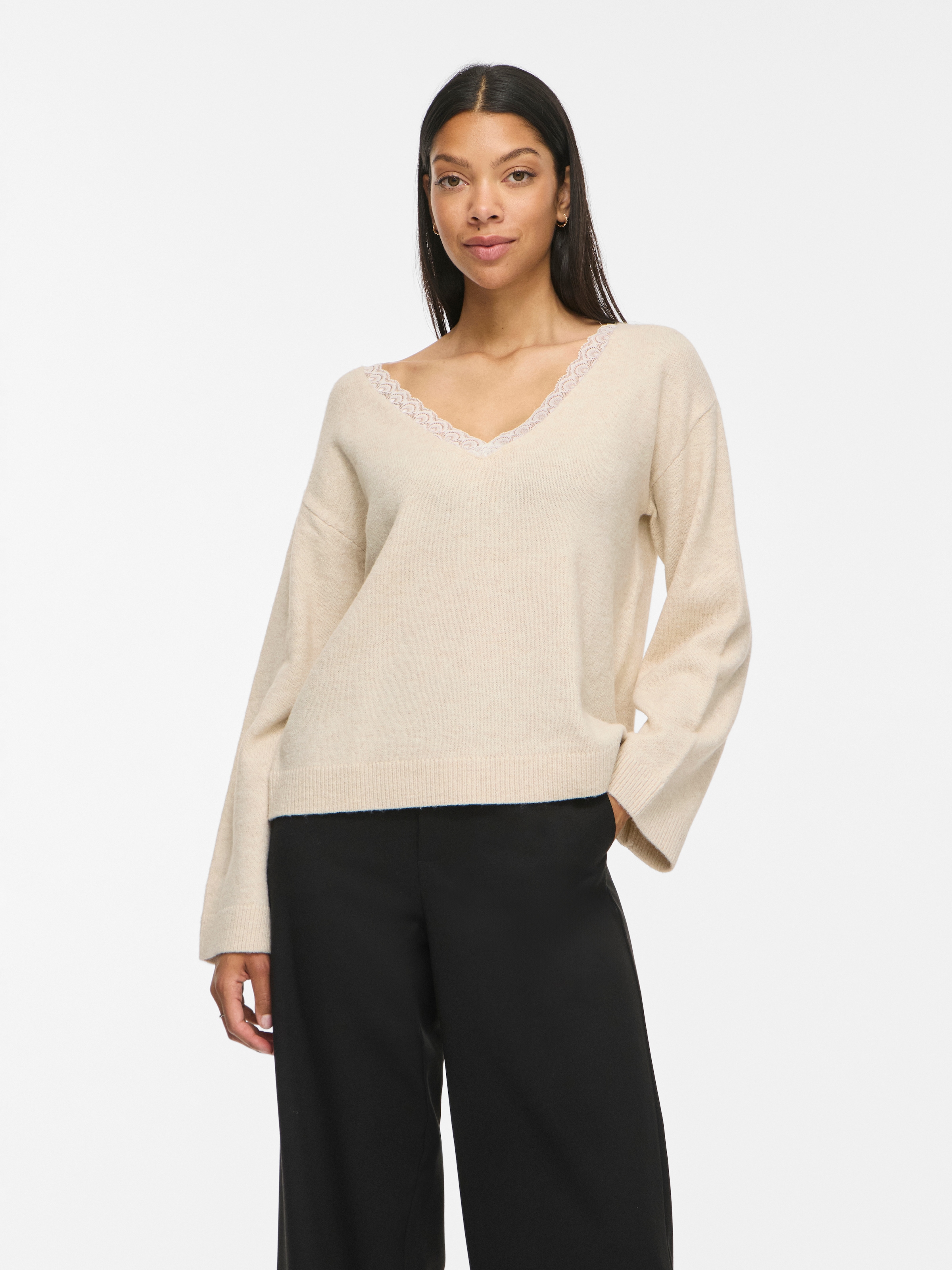 Vila V-Ausschnitt-Pullover "VILIGA L/S V-NECK REV LACE KNIT TOP-NOOS" Materialmix, Spitzen-Detail, regular fit