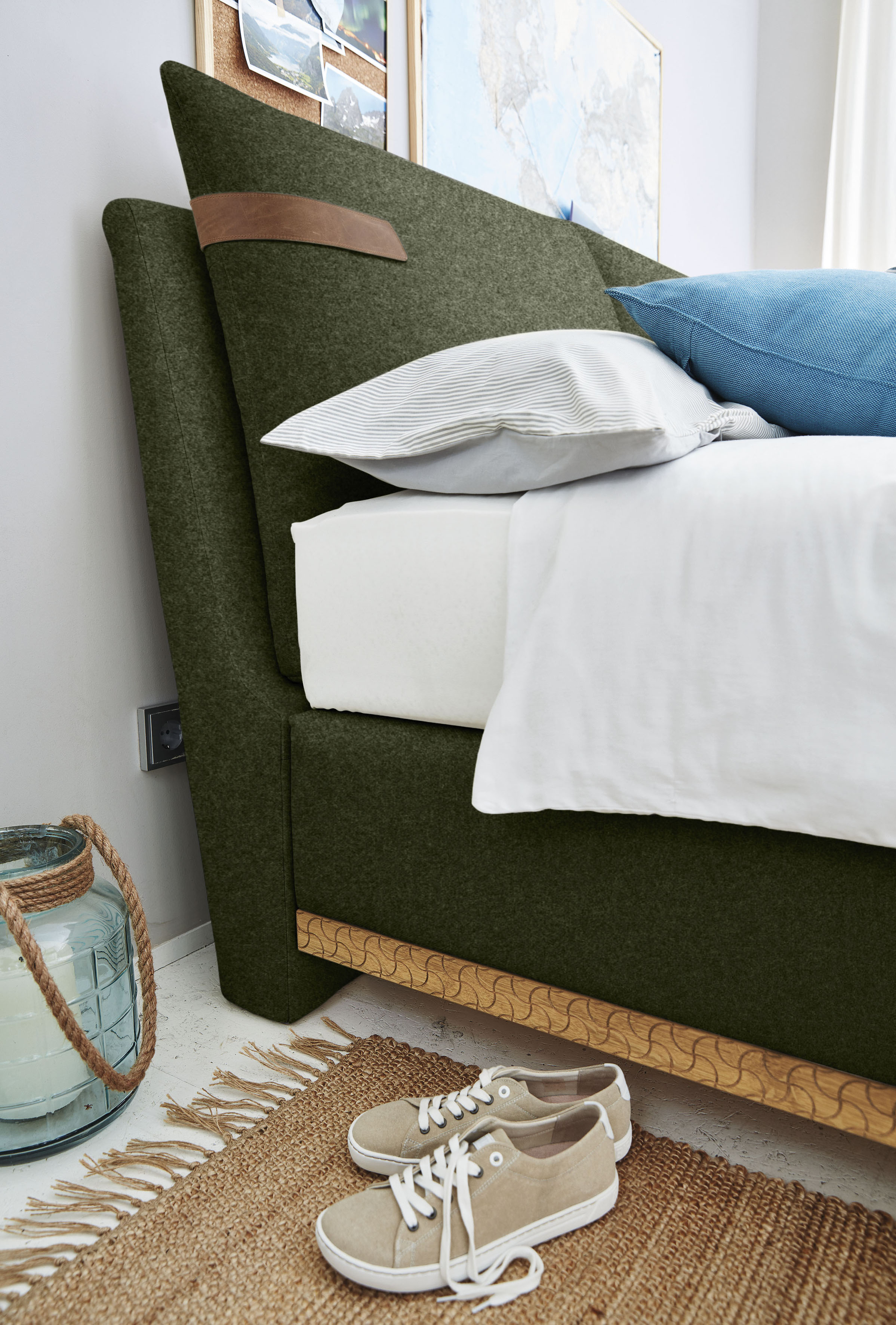 Thumbnail - Birkenstock Boxspringbett "Montreal", Kopfteil in Kissenoptik, Lederlaschen, unterschiedliche Ausführungen