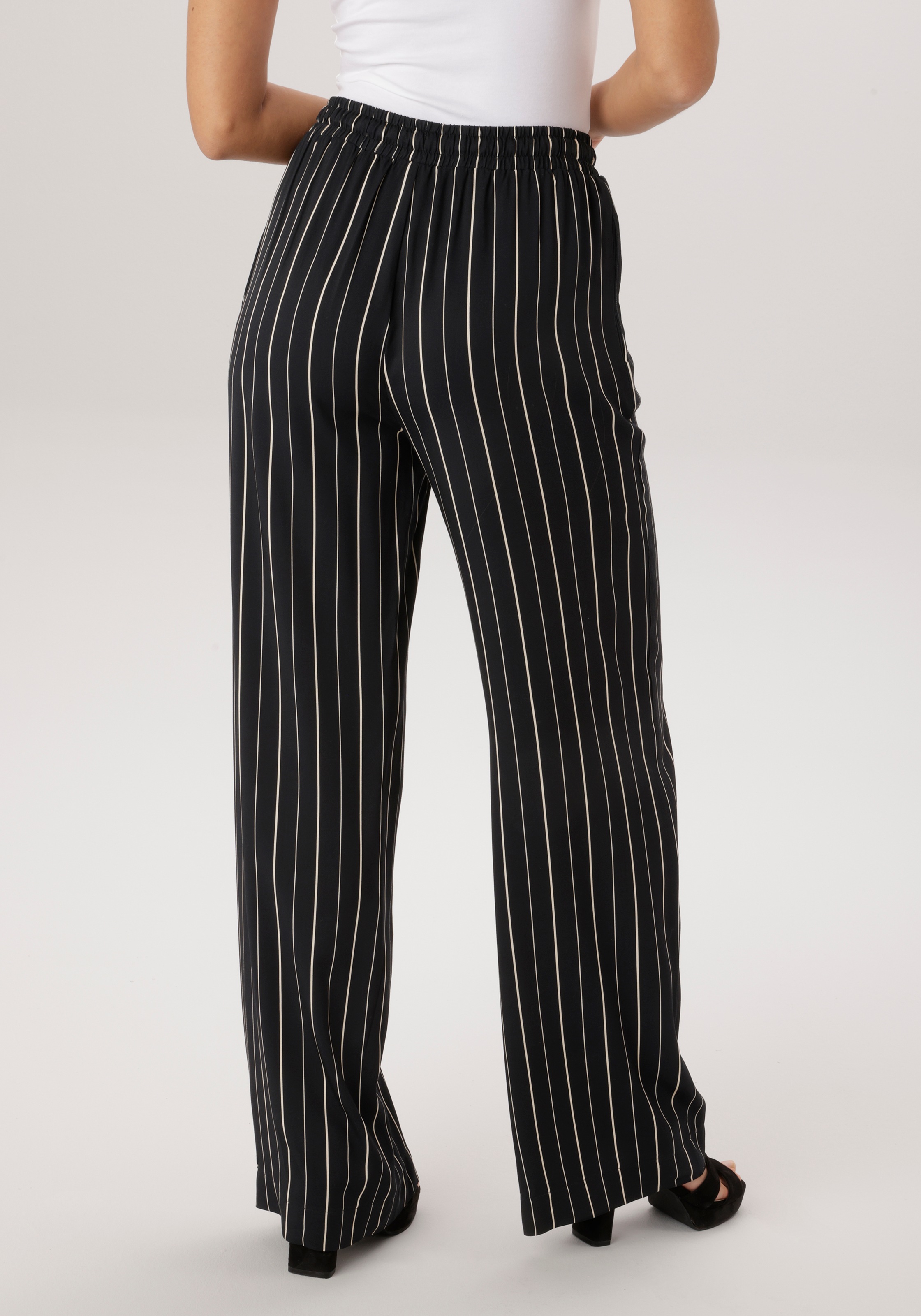 Aniston SELECTED Schlupfhose mit trendigen Streifendessin - NEUE KOLLEKTION günstig online kaufen