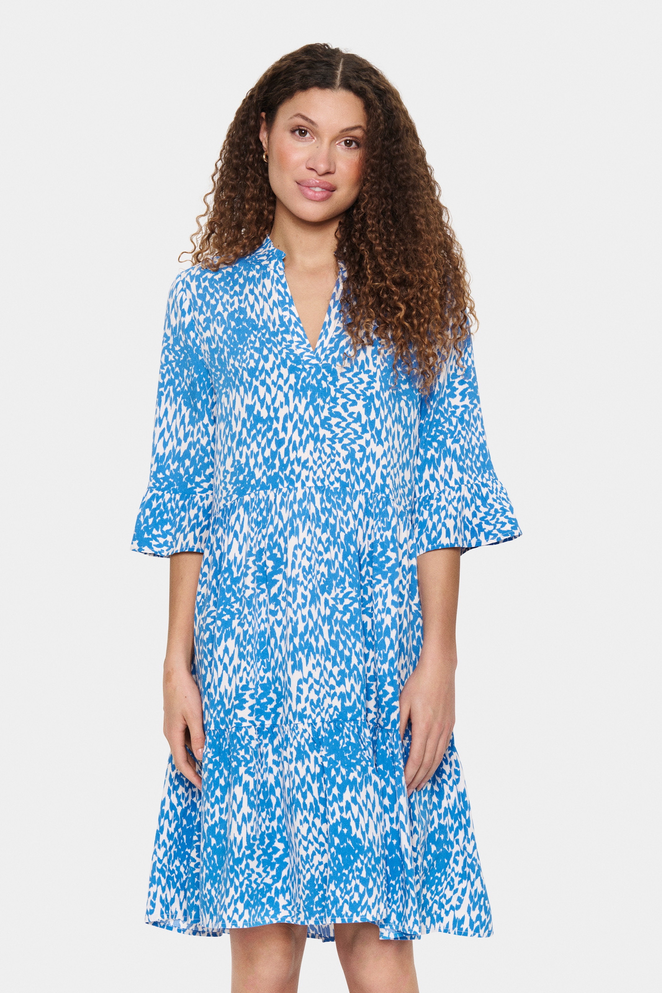 Saint Tropez "EdaSZ Dress" Sommerkleid, Tunikakleid mit Volant und 3/4 Ärme günstig online kaufen