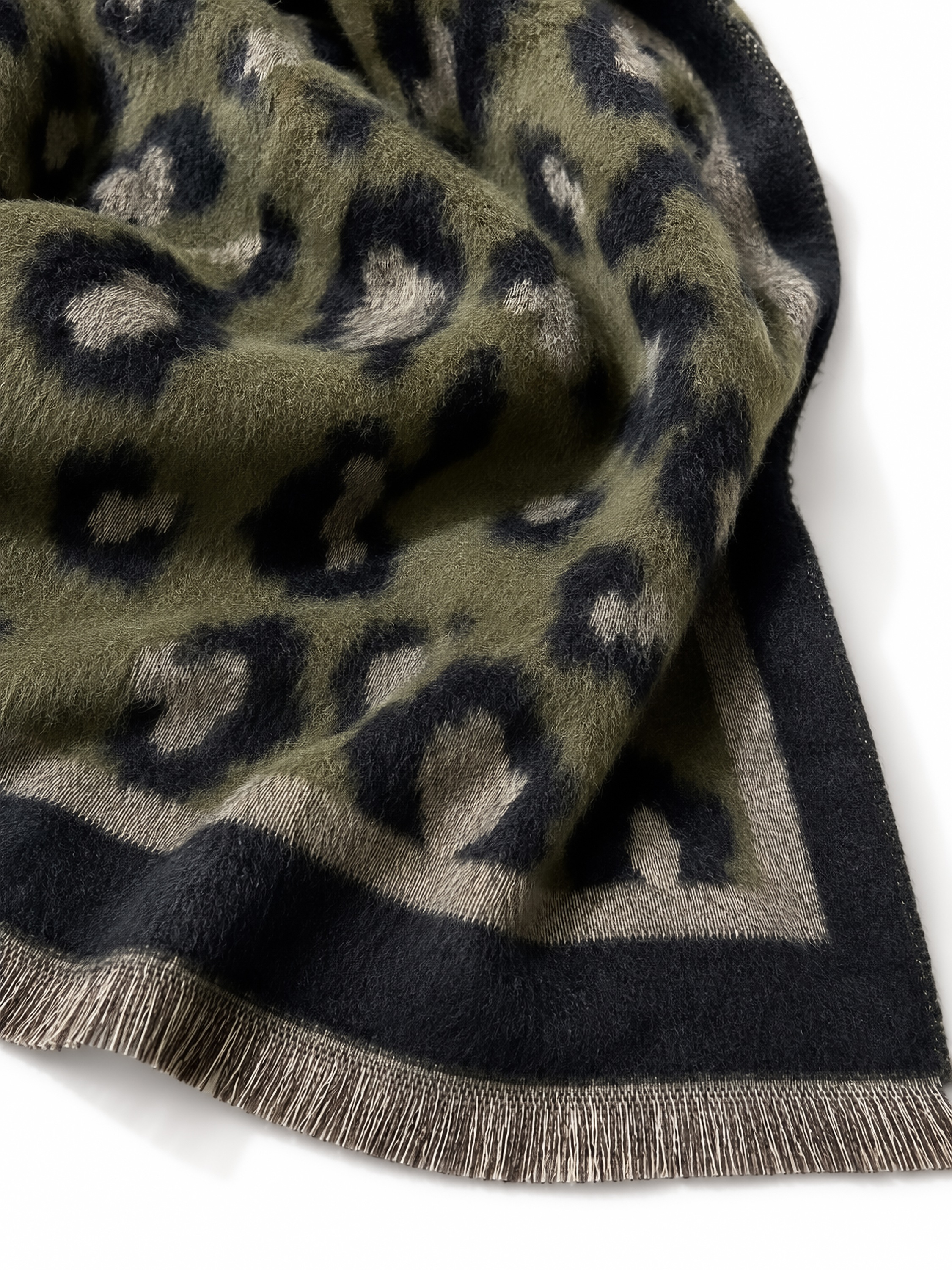 COLLEZIONE ALESSANDRO Modeschal »Leona« 1 Stk. warmer Winterschal in Leooptik