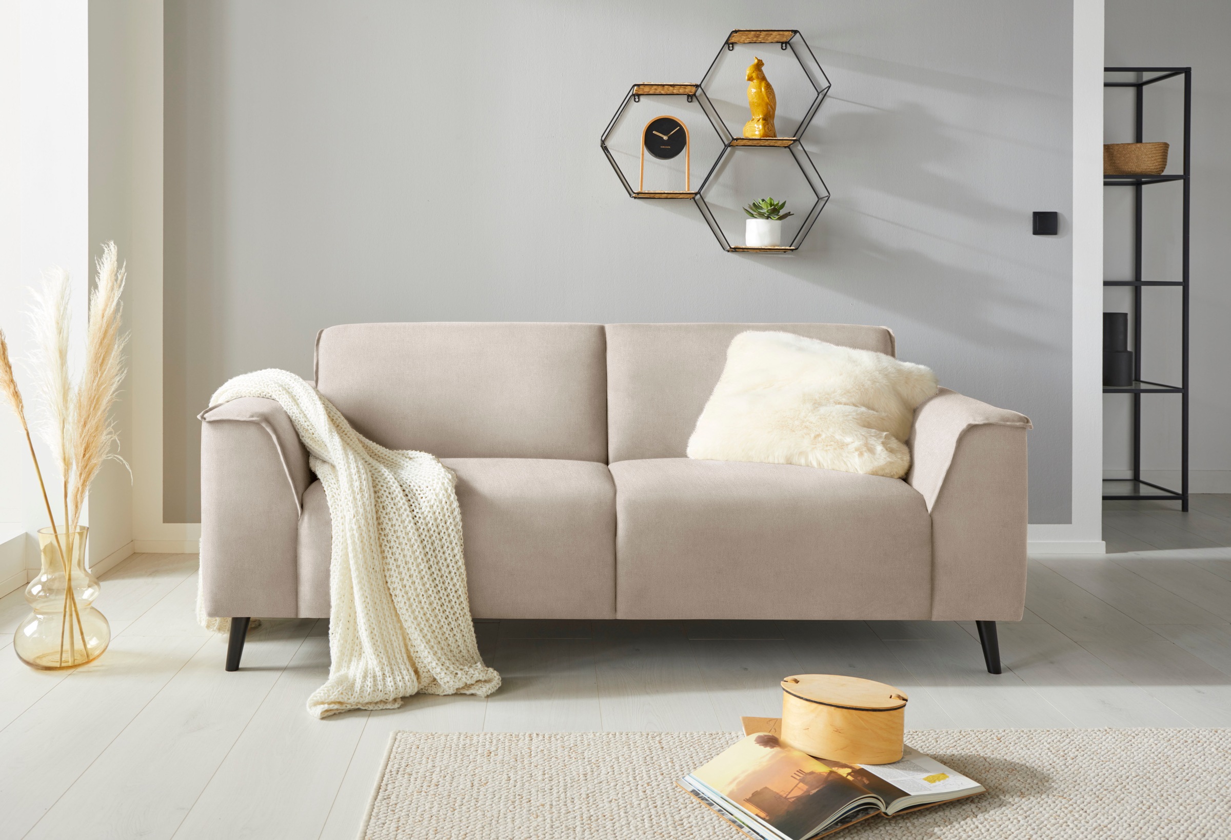 DOMO collection 2,5-Sitzer »Amora tolle Verarbeitungsdetails, komfortabel,«, mit Federkern für hohen Sitzkomfort