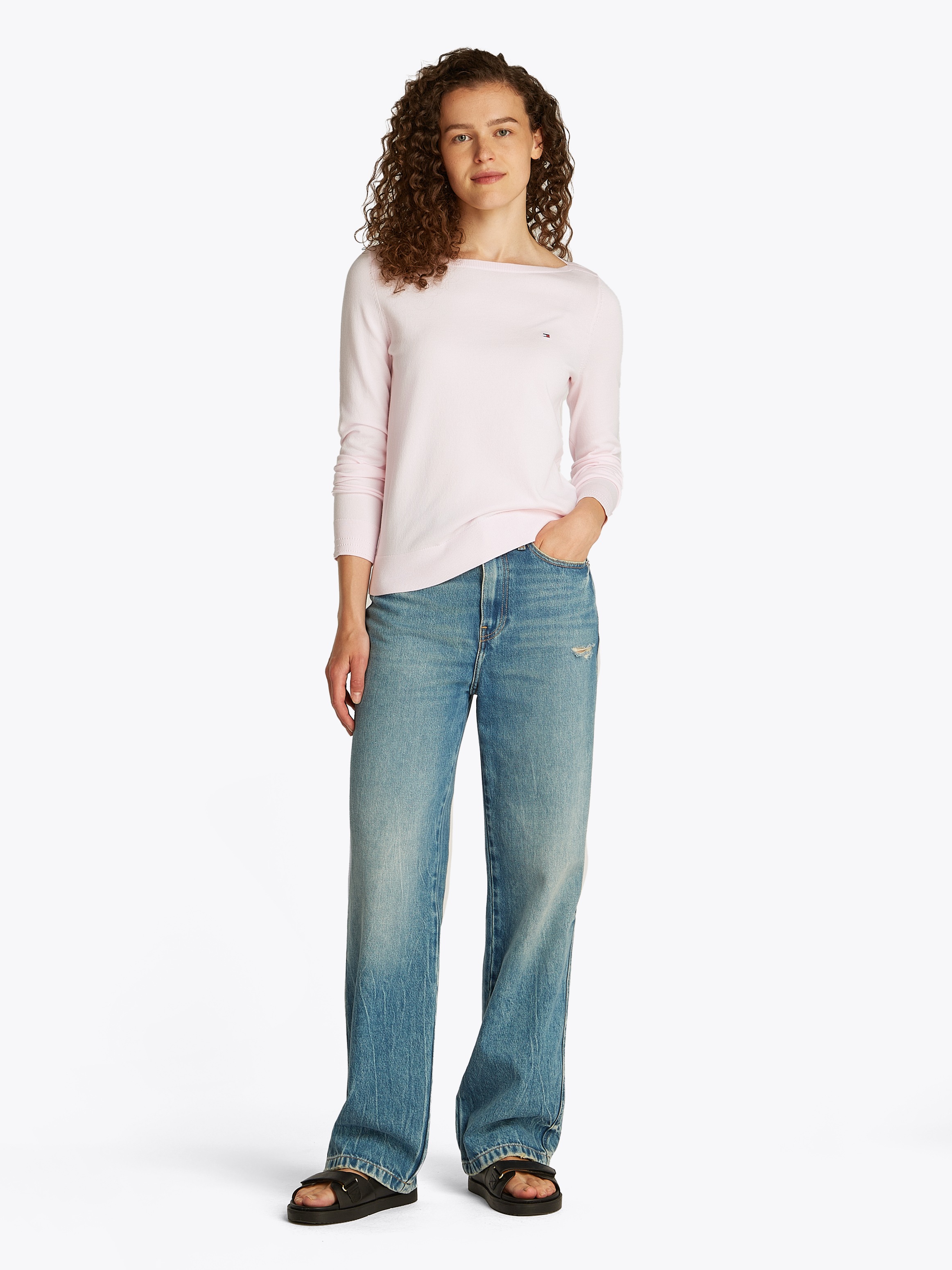 Tommy Hilfiger Strickpullover »CO JERSEY STITCH BOAT-NK SWEATER«, mit Tommy Hilfiger Logo-Flag am Ärmel