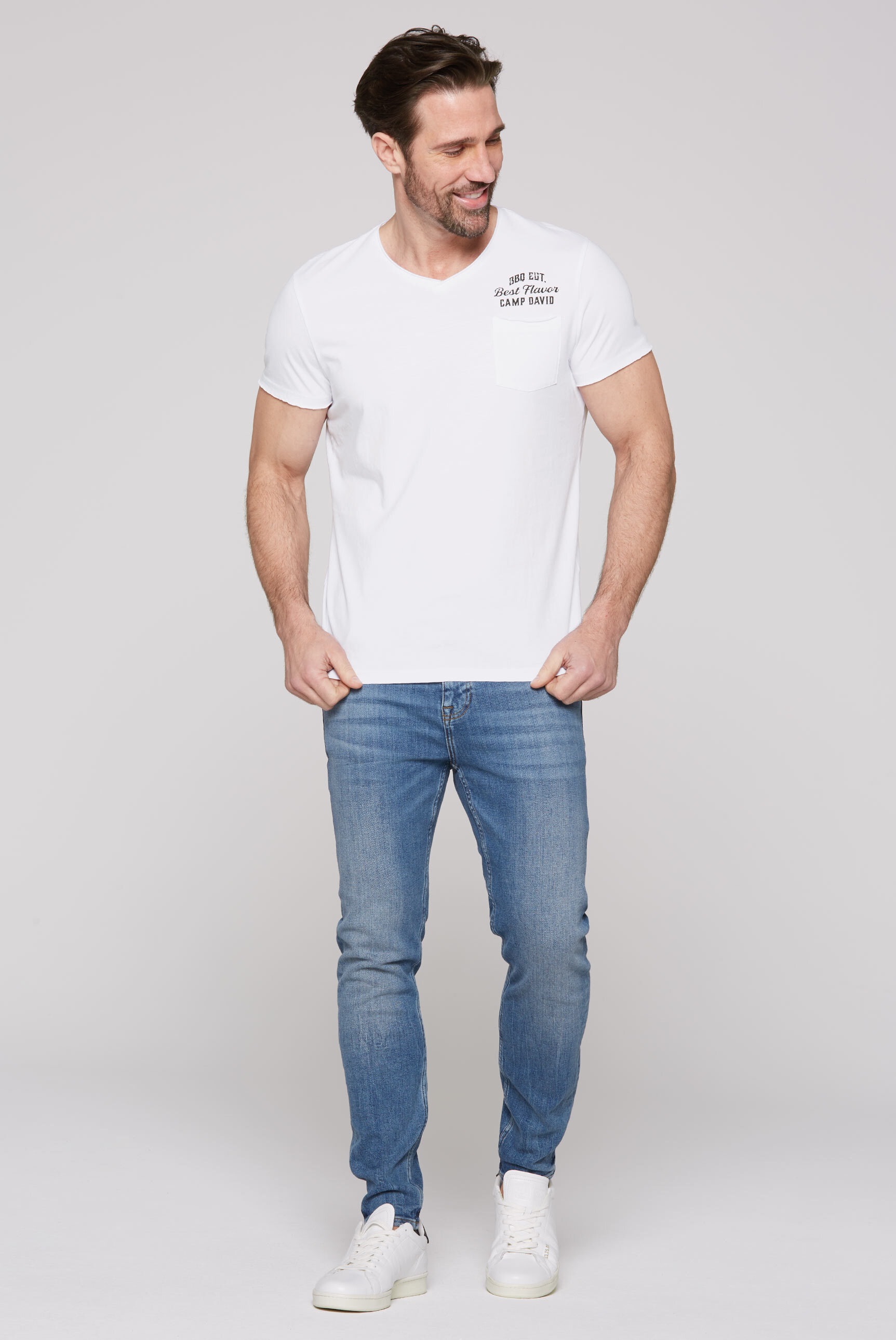 CAMP DAVID V-Shirt, mit Brusttasche