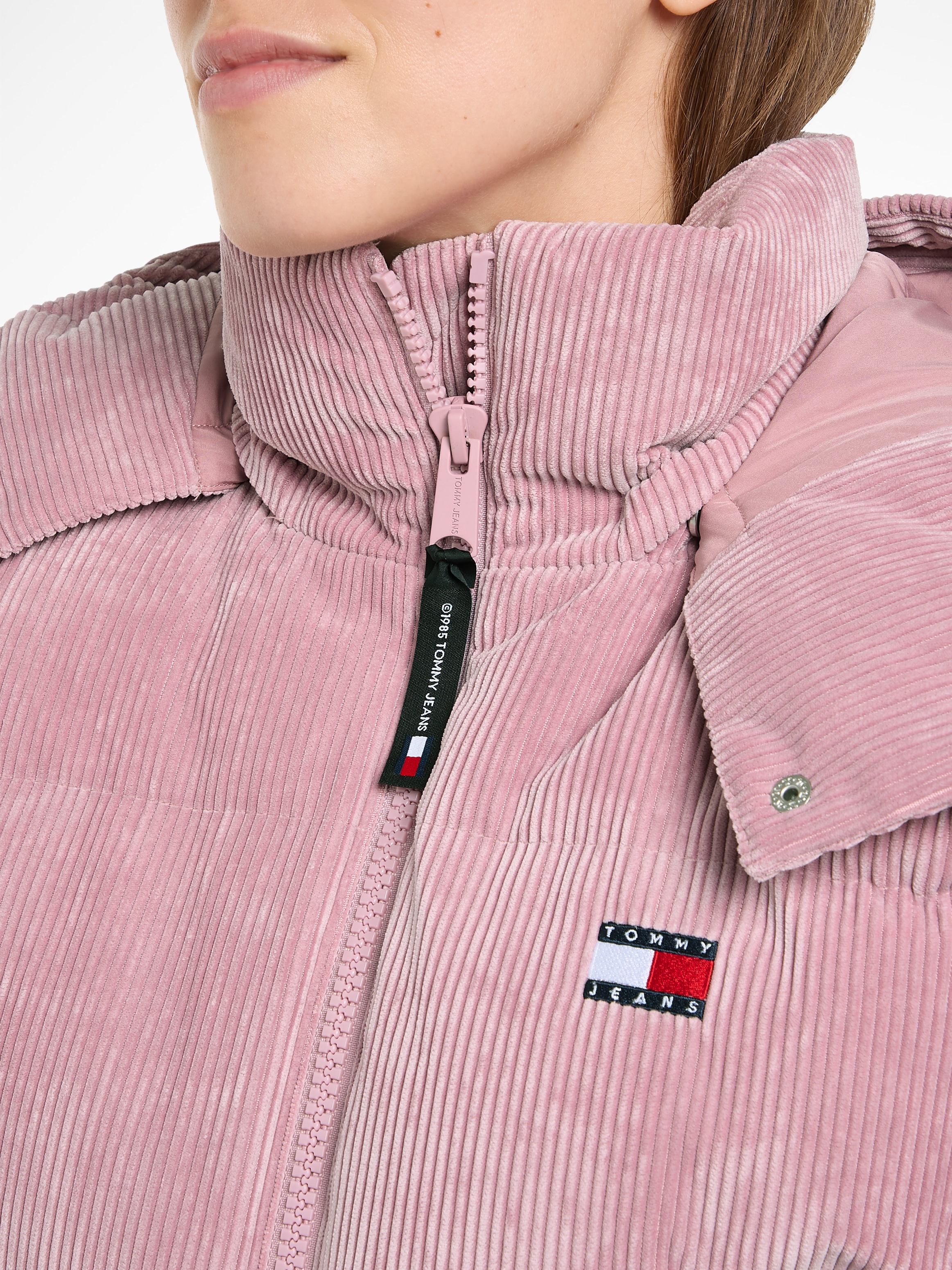 Tommy Jeans Steppjacke »TJW WASHED CORD CRP ALASKA«, mit Kapuze, aus Cord