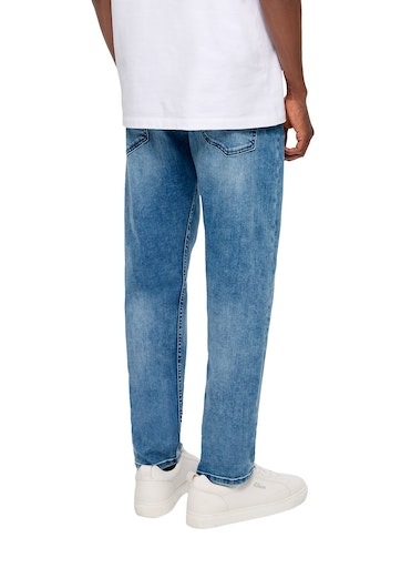 s.Oliver Tapered-fit-Jeans, mit Label-Badge günstig online kaufen